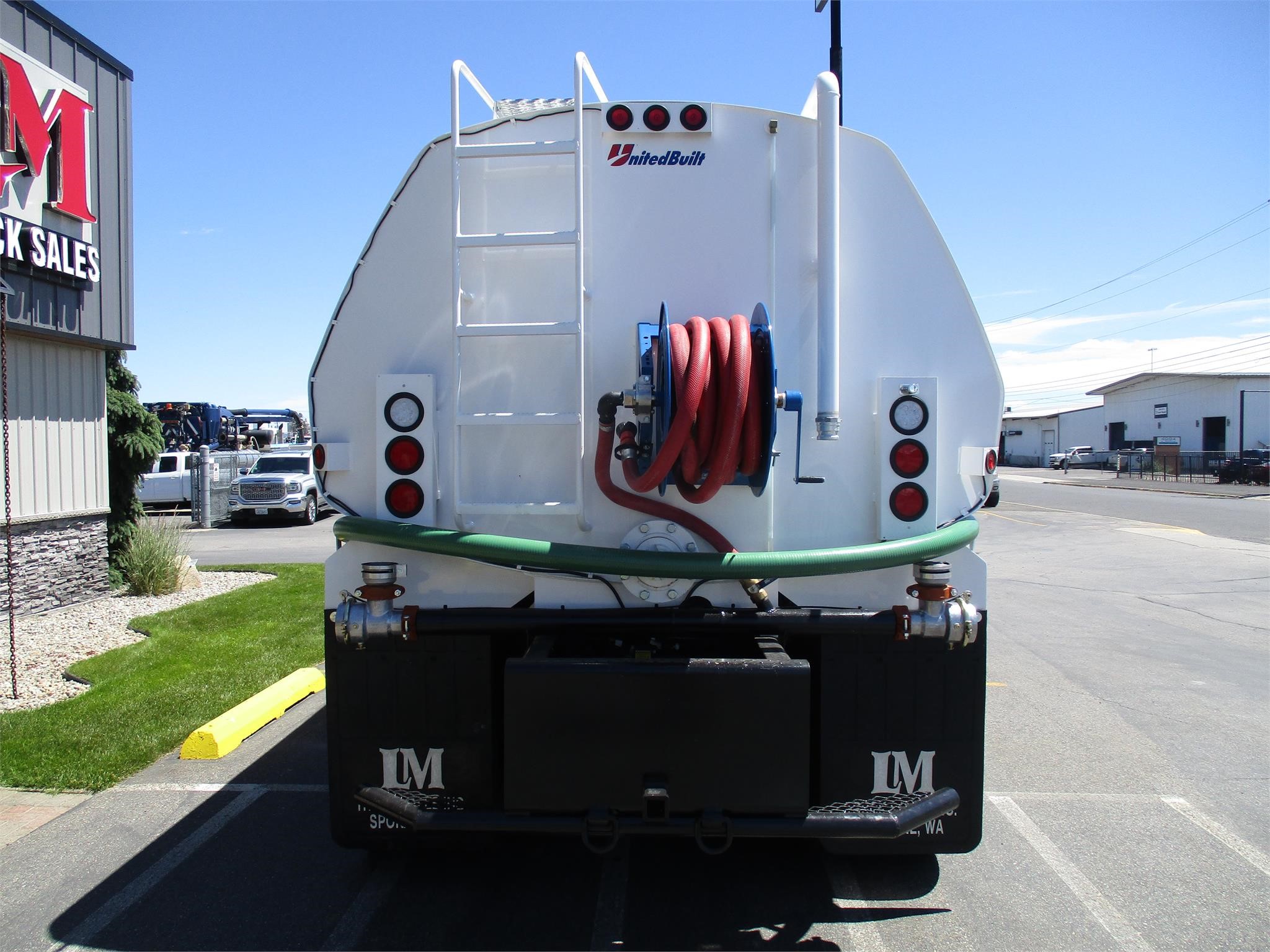 2011 FREIGHTLINER BUSINESS CLASS M2 106 - image 6 of 6