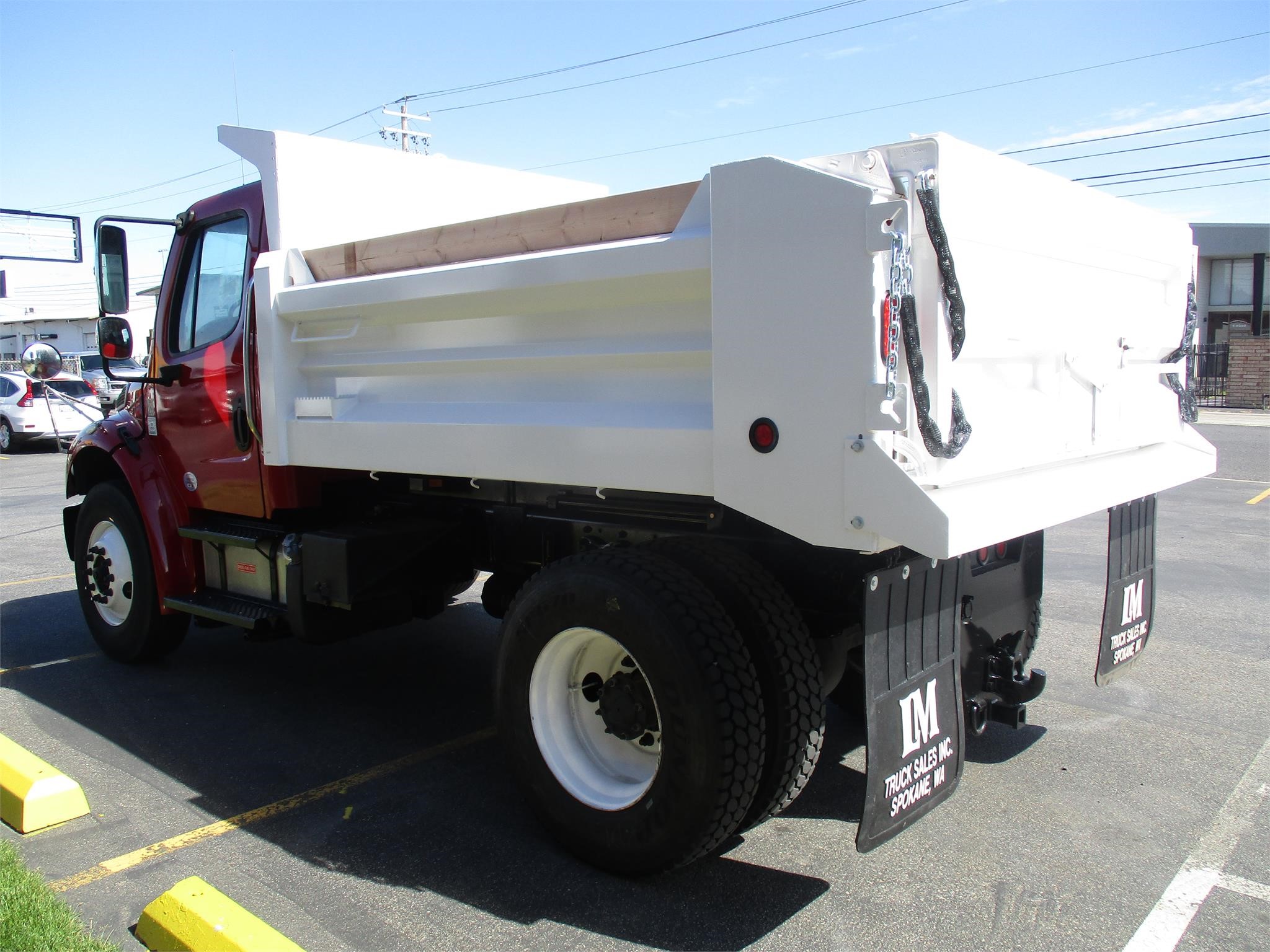 2016 FREIGHTLINER BUSINESS CLASS M2 106 - image 4 of 6