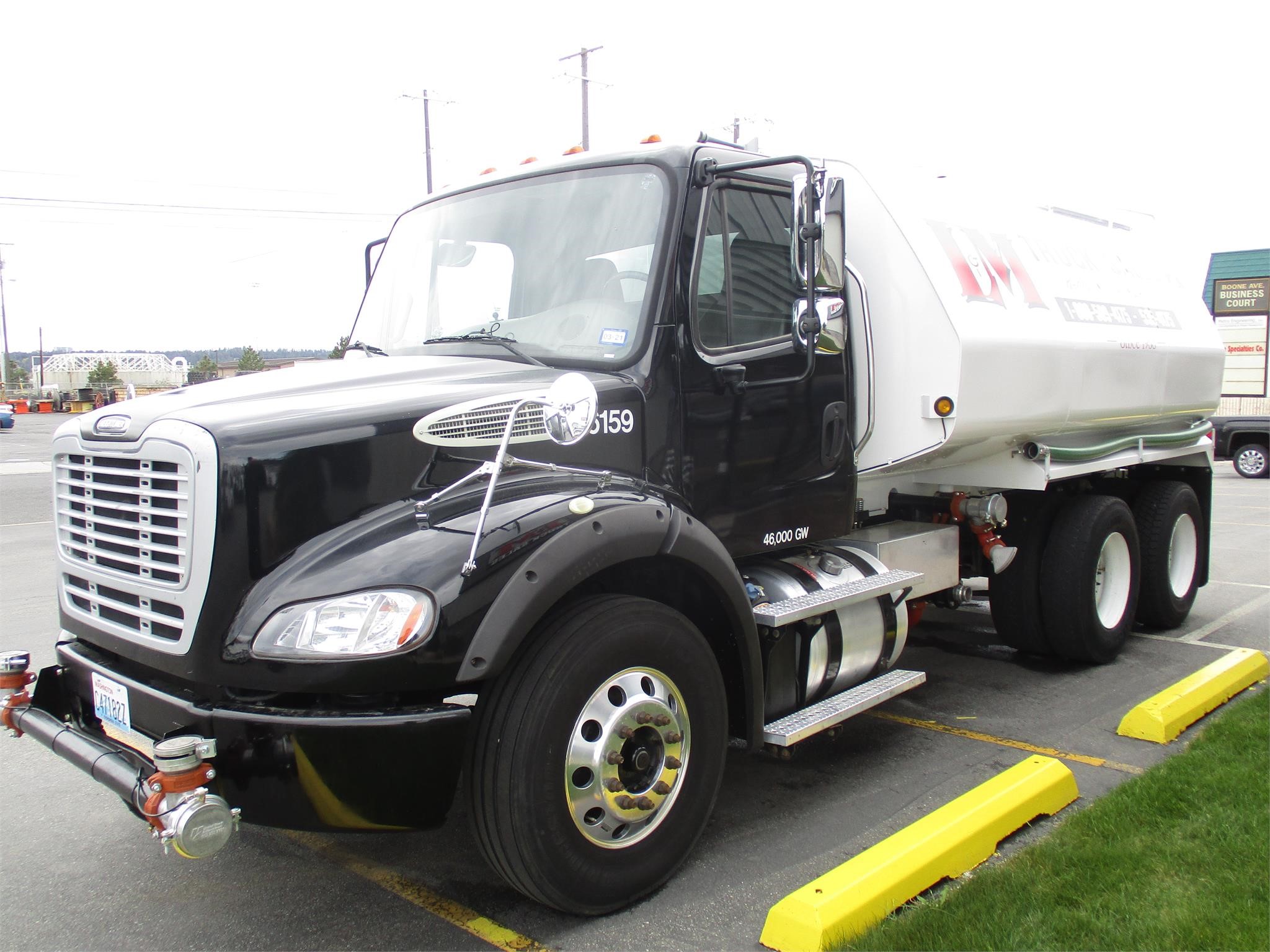 2014 FREIGHTLINER BUSINESS CLASS M2 112 - image 2 of 6