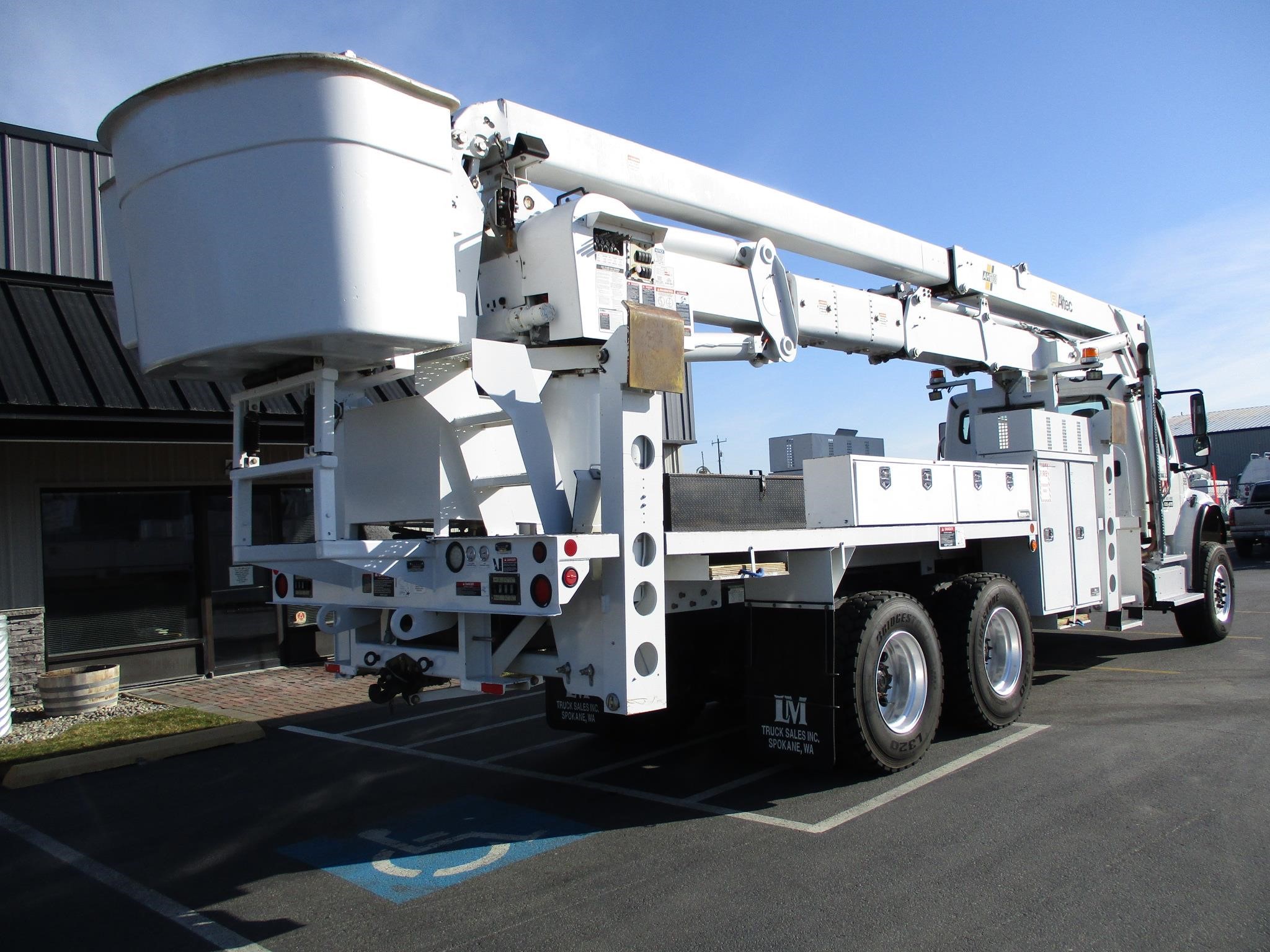 2013 ALTEC AH100 - image 2 of 6