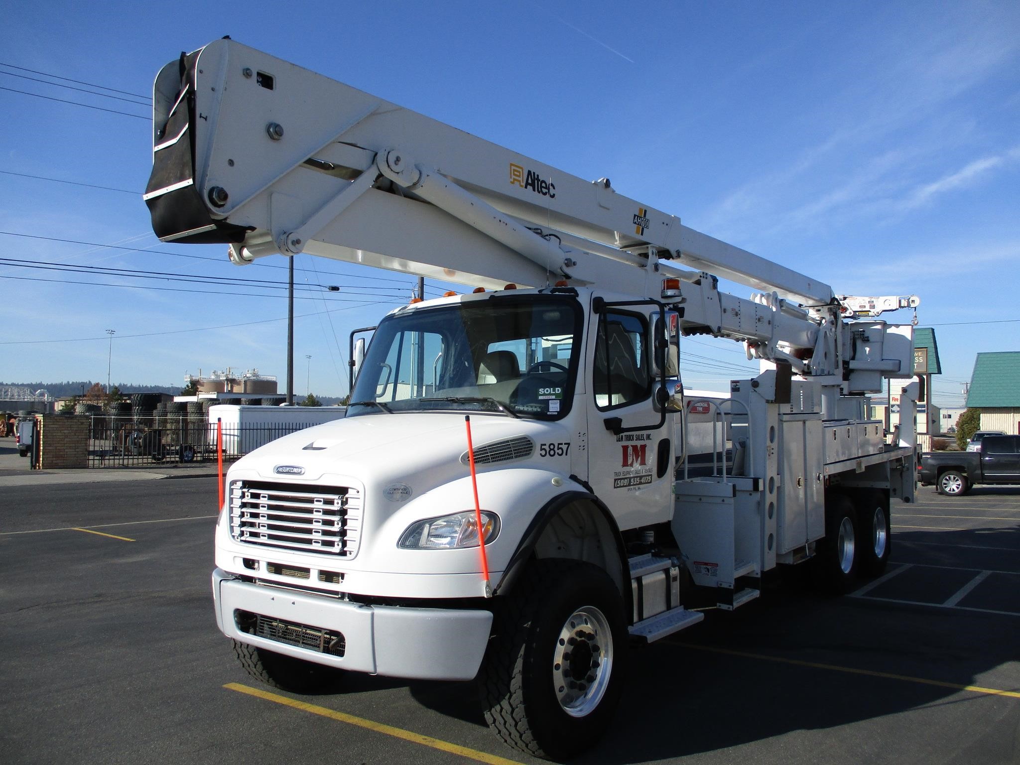 2013 ALTEC AH100 - image 4 of 6