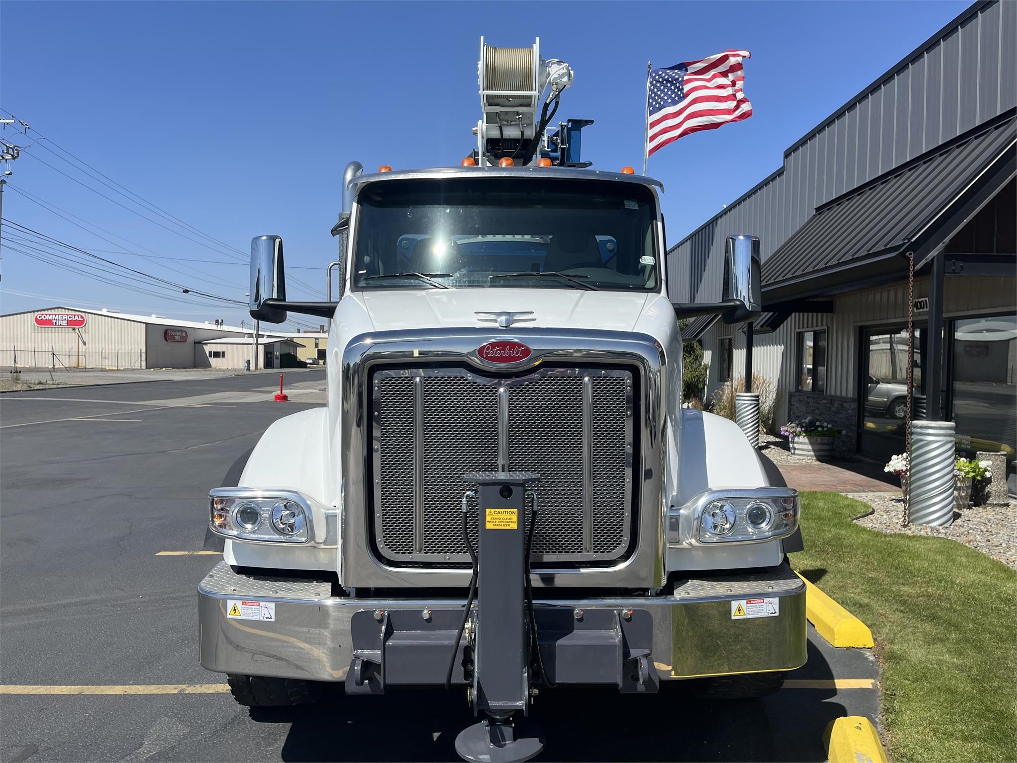 2023 MANITEX 2892C - image 3 of 6