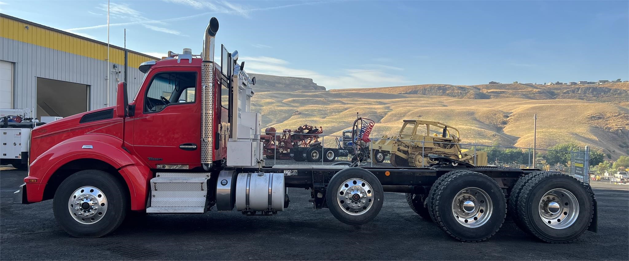 2019 KENWORTH T880 - image 2 of 6