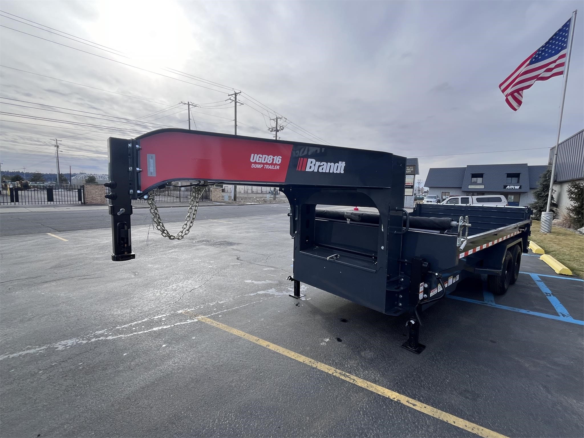 2024 BRANDT UGD816 PREMIUM - image 3 of 6