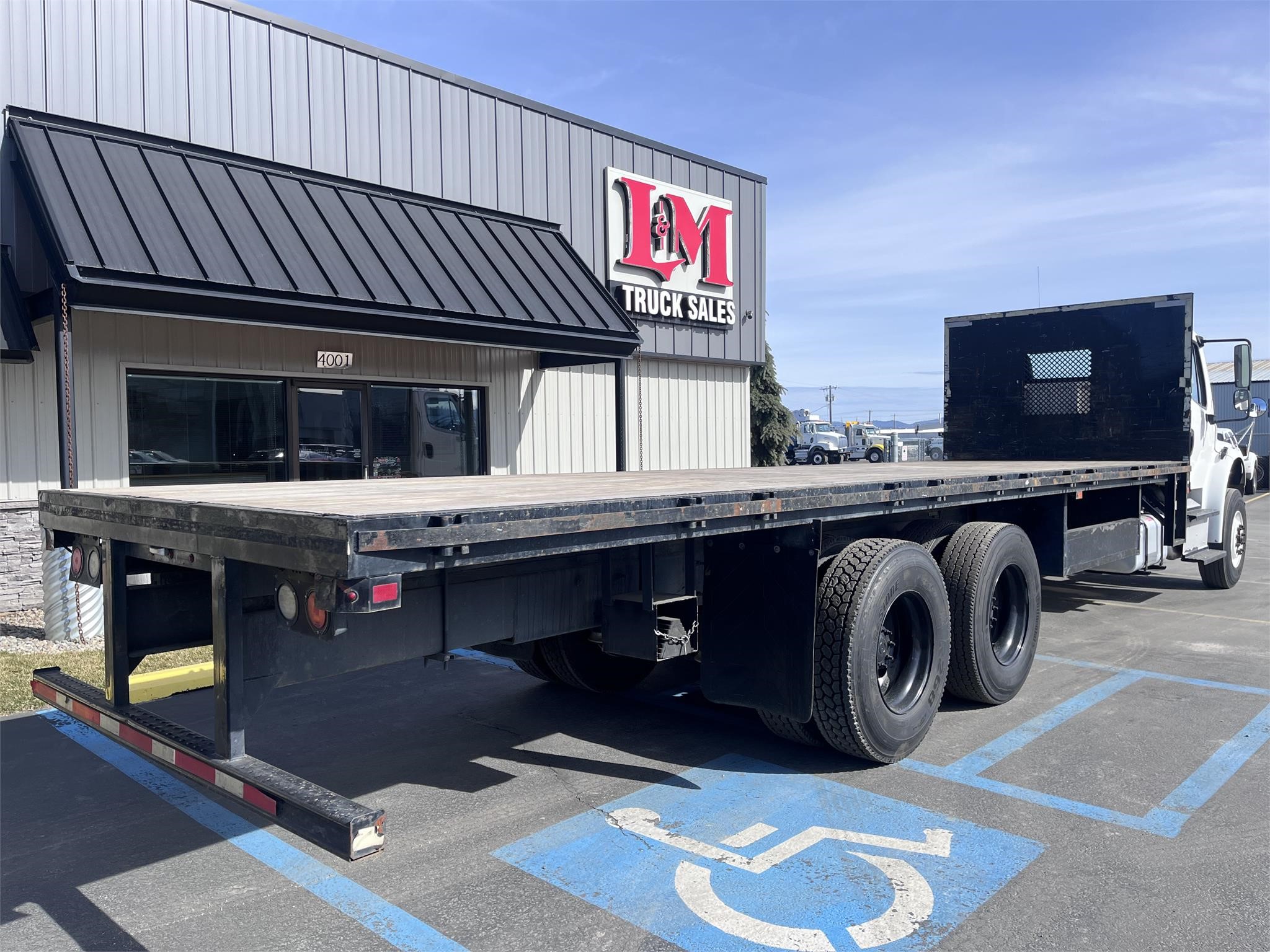 2017 FREIGHTLINER BUSINESS CLASS M2 106 - image 6 of 6