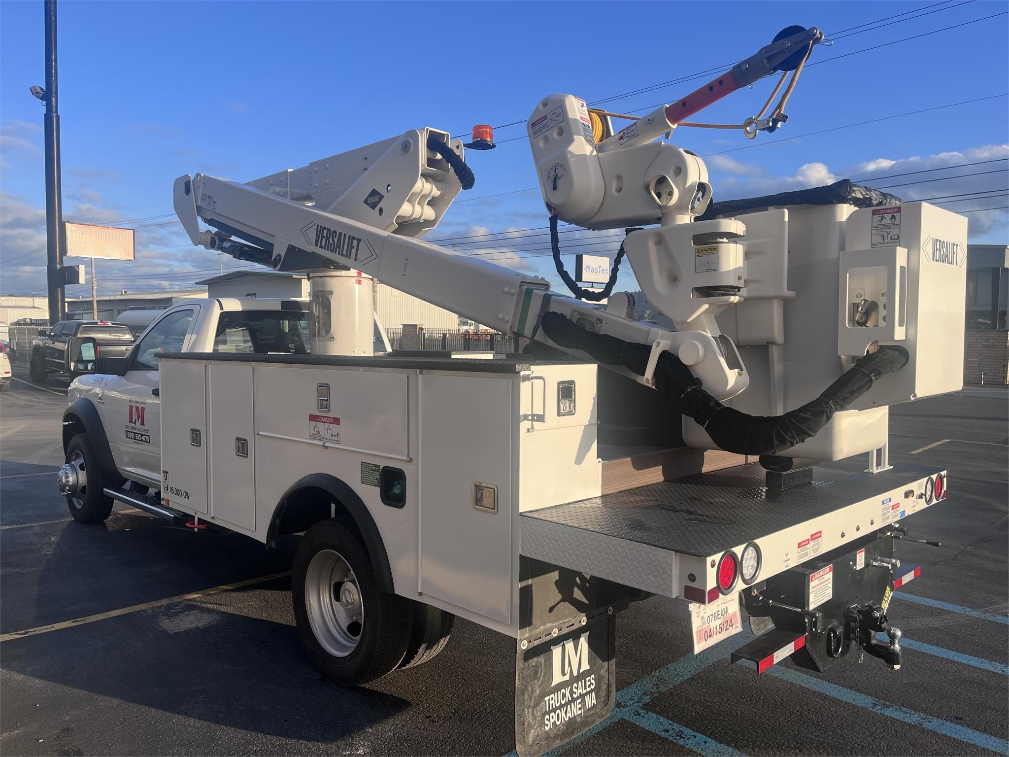 2024 VERSALIFT VST40MHI - image 4 of 6