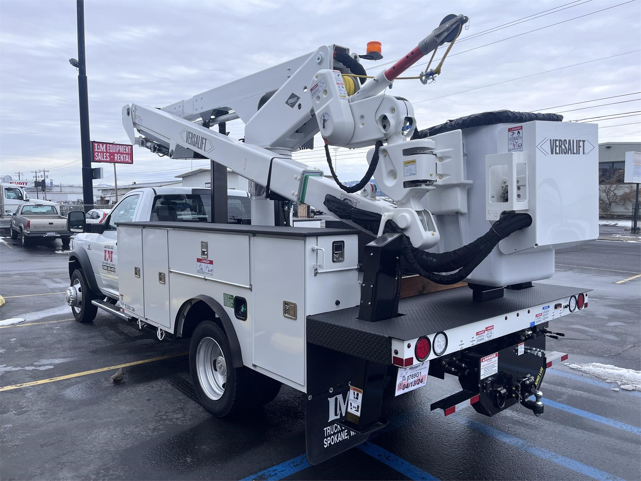 2024 VERSALIFT VST47MHI - image 4 of 6