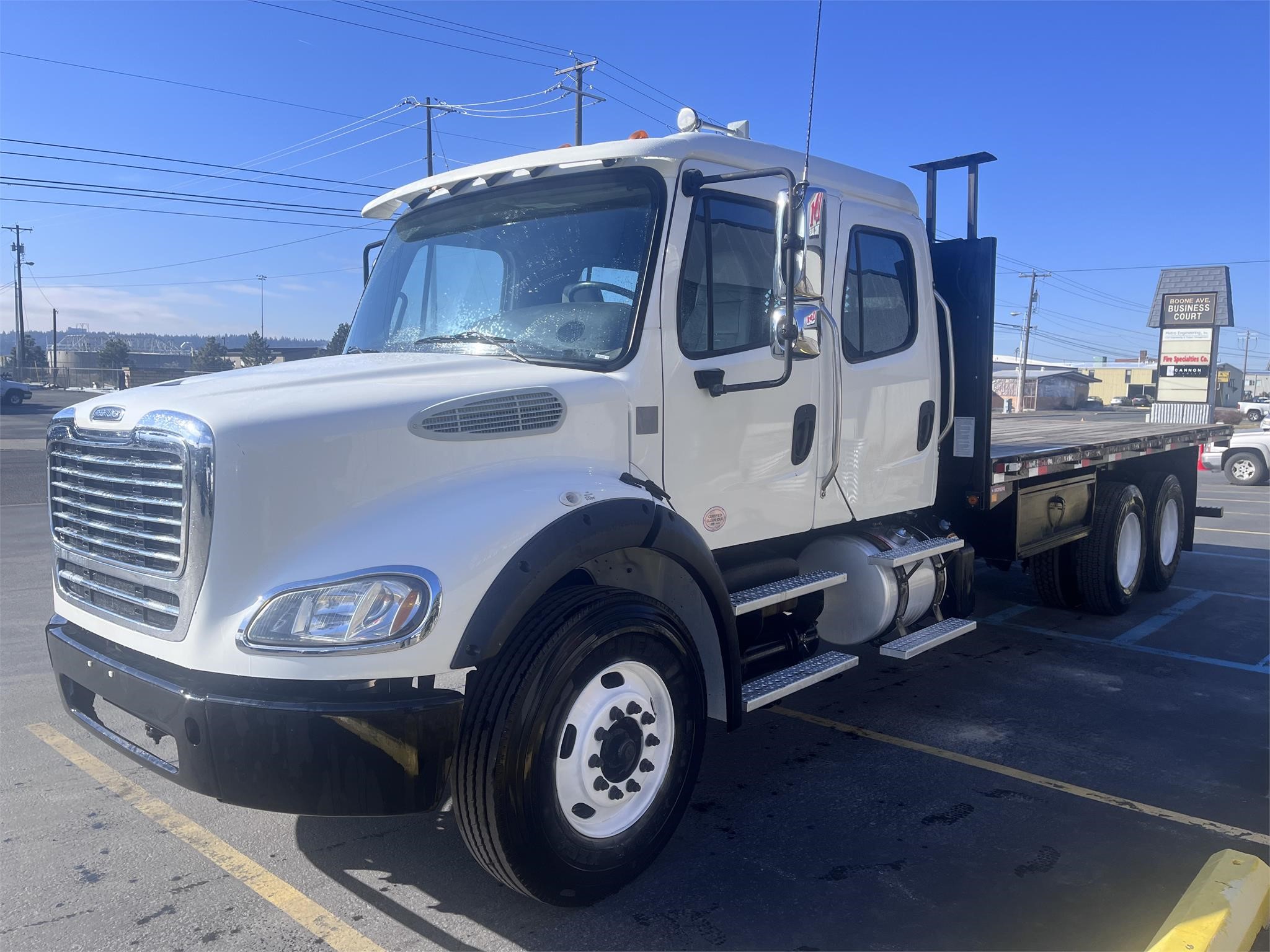 2016 FREIGHTLINER BUSINESS CLASS M2 112 - image 3 of 6