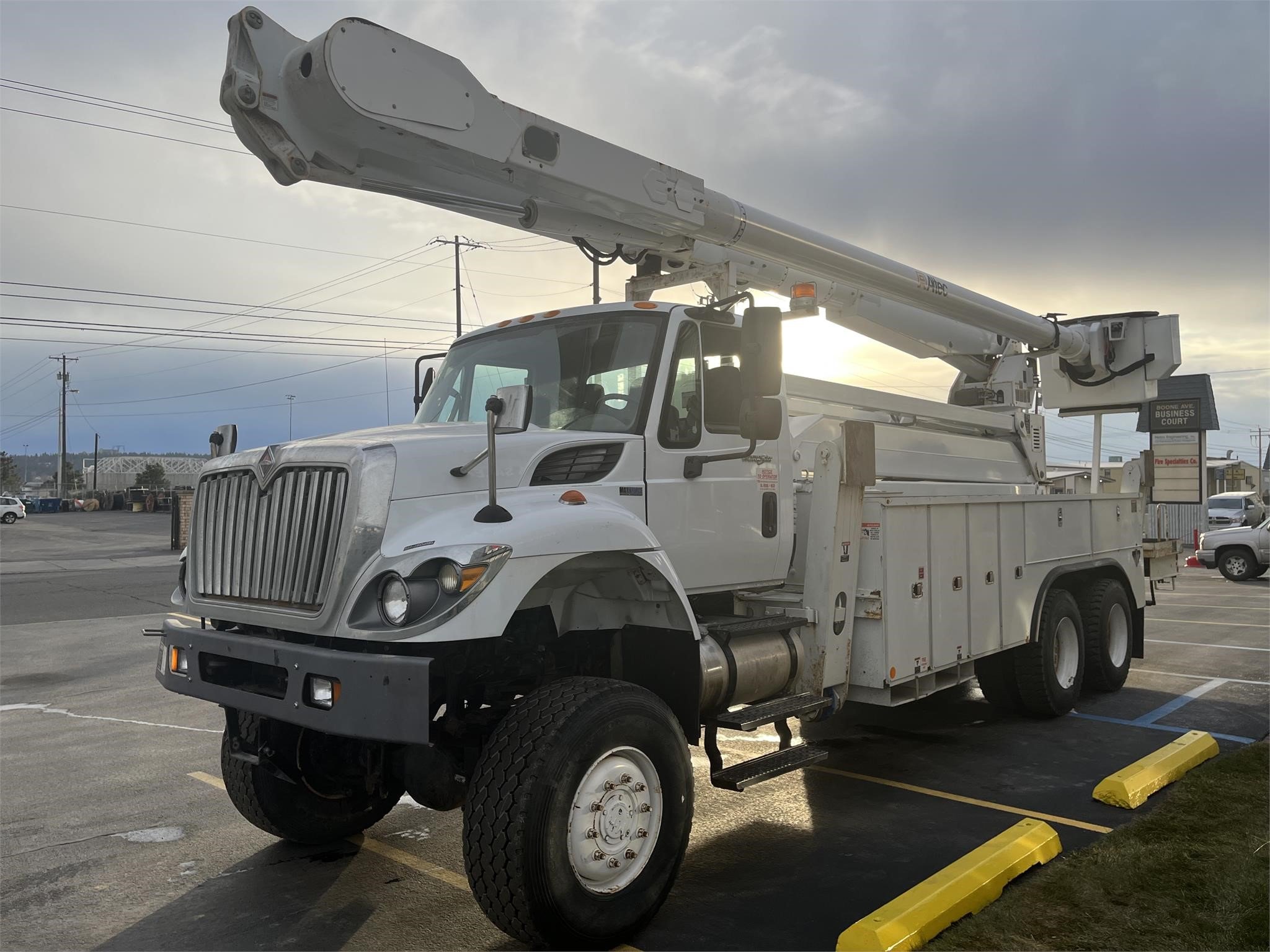 2012 ALTEC AM900-E100 - image 3 of 6