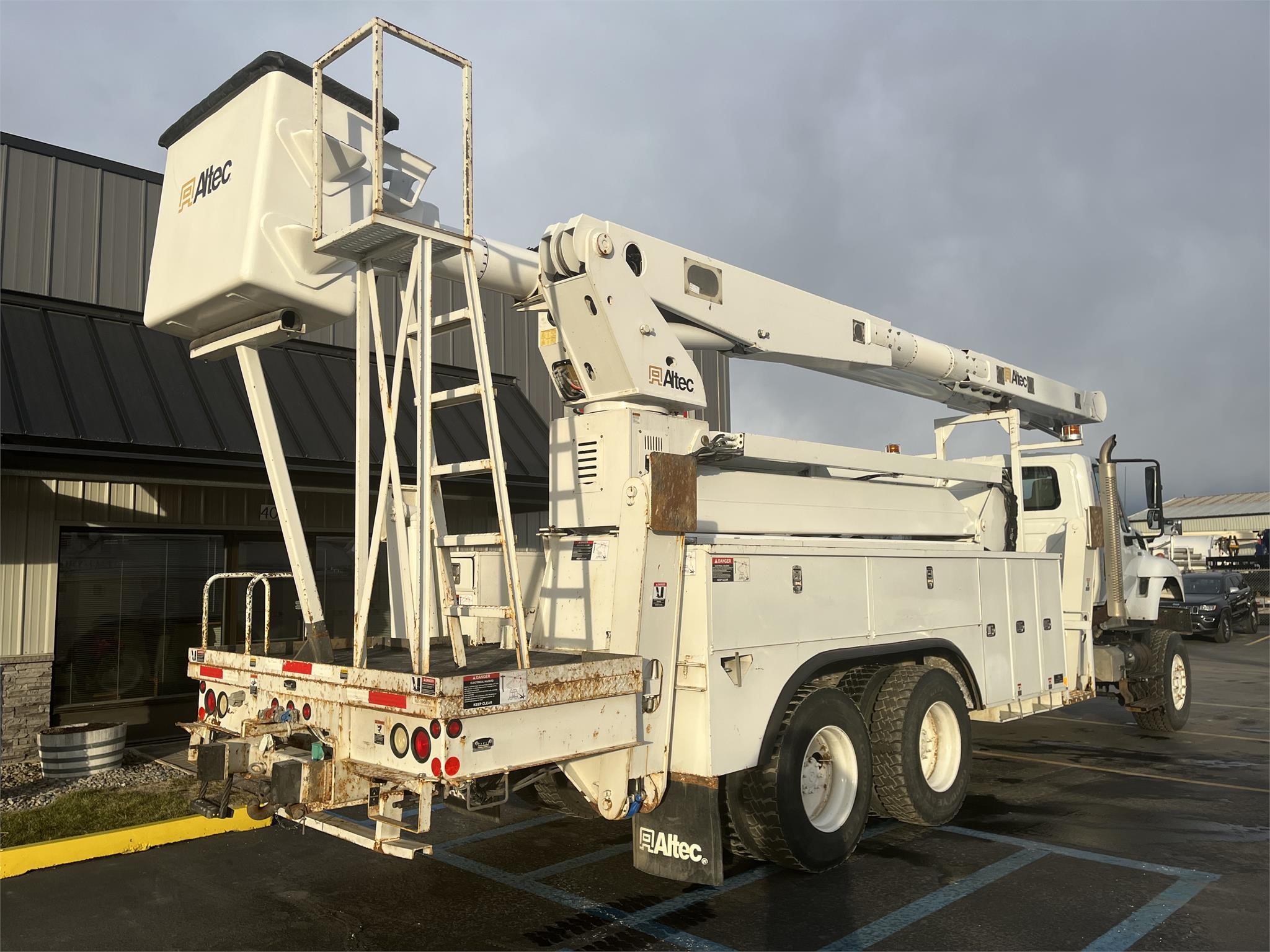 2012 ALTEC AM900-E100 - image 5 of 6