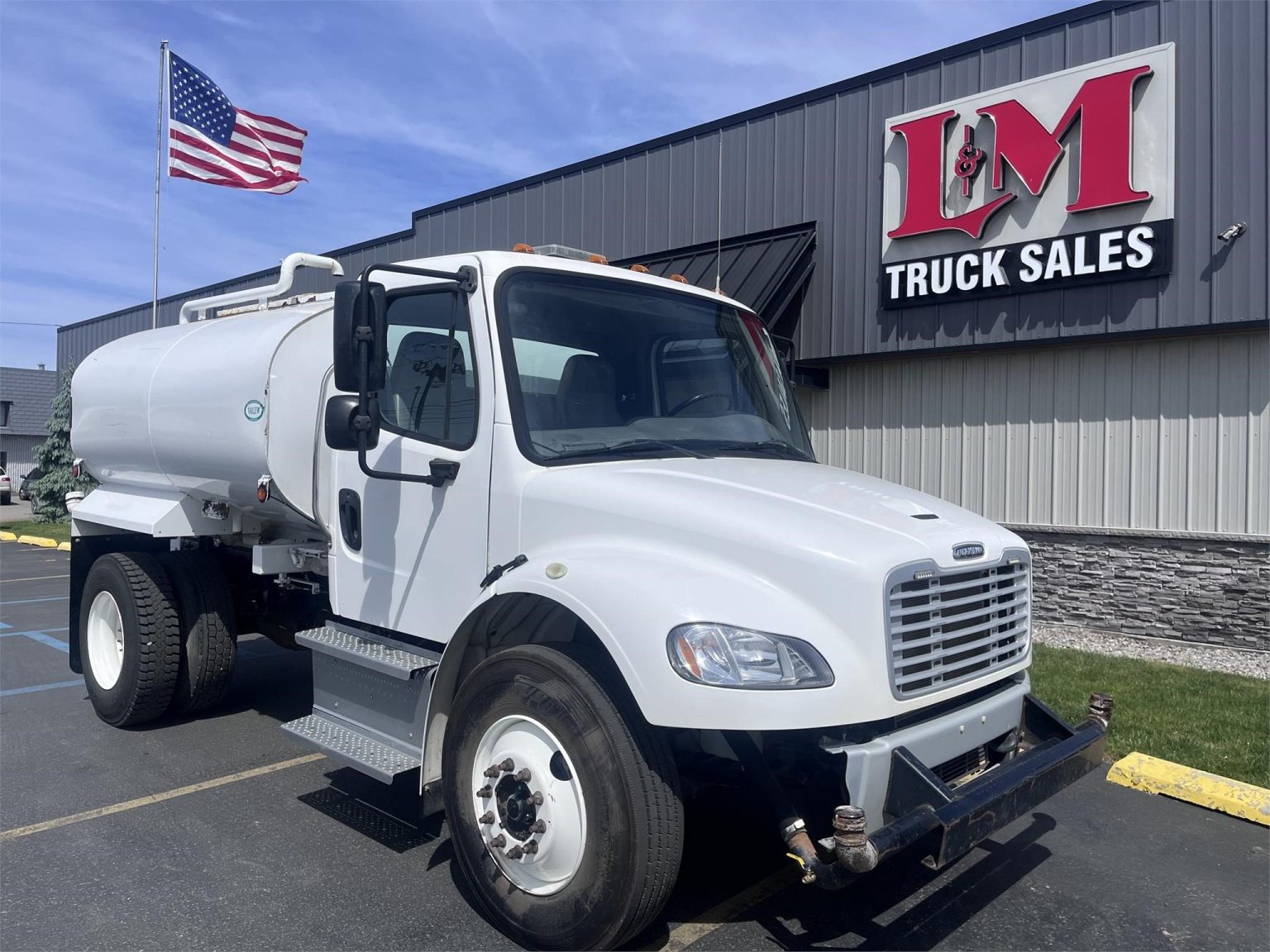 2019 FREIGHTLINER BUSINESS CLASS M2 106 L&M Truck Sales Specialized
