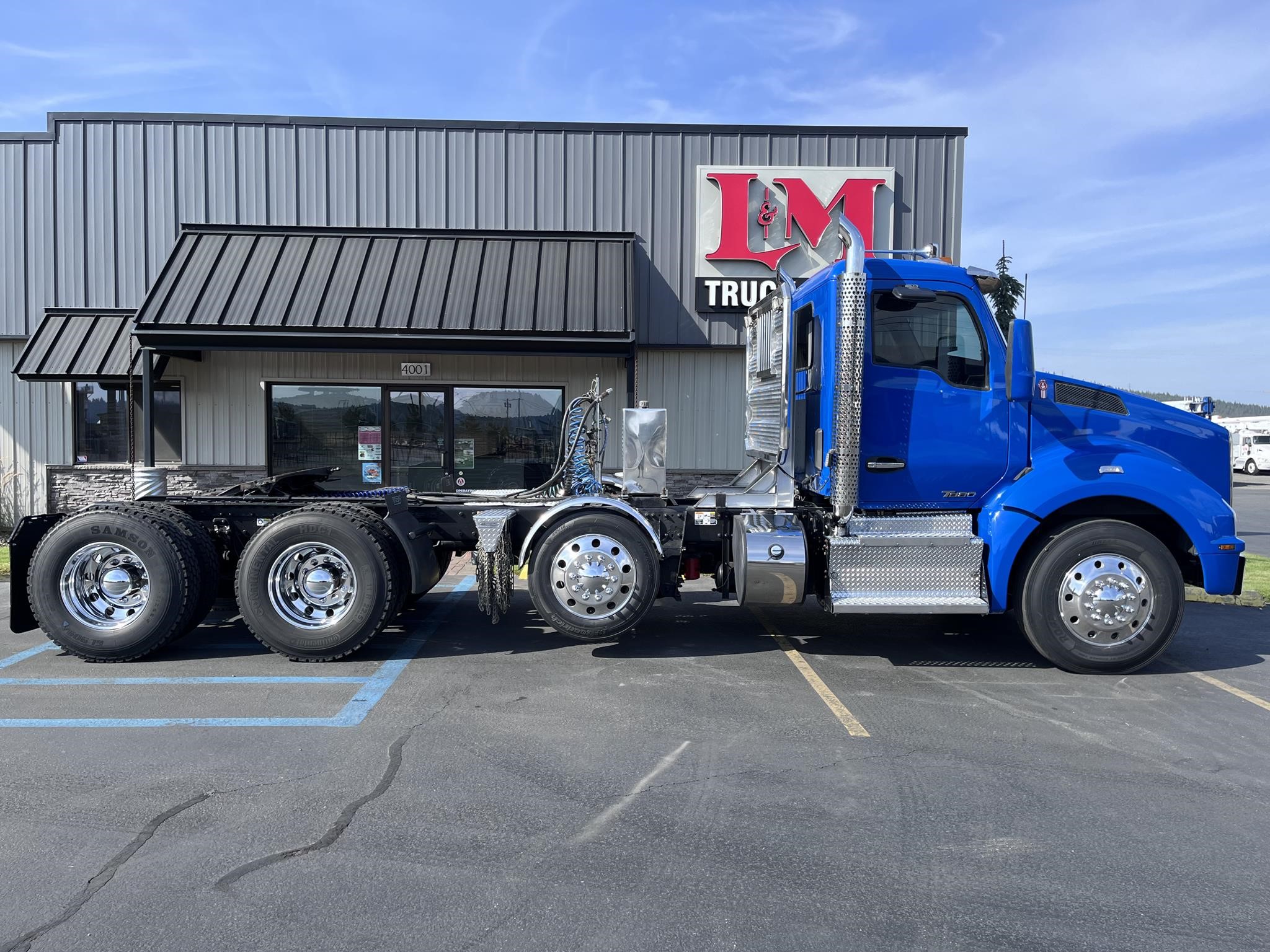 2015 KENWORTH T880 - image 2 of 6