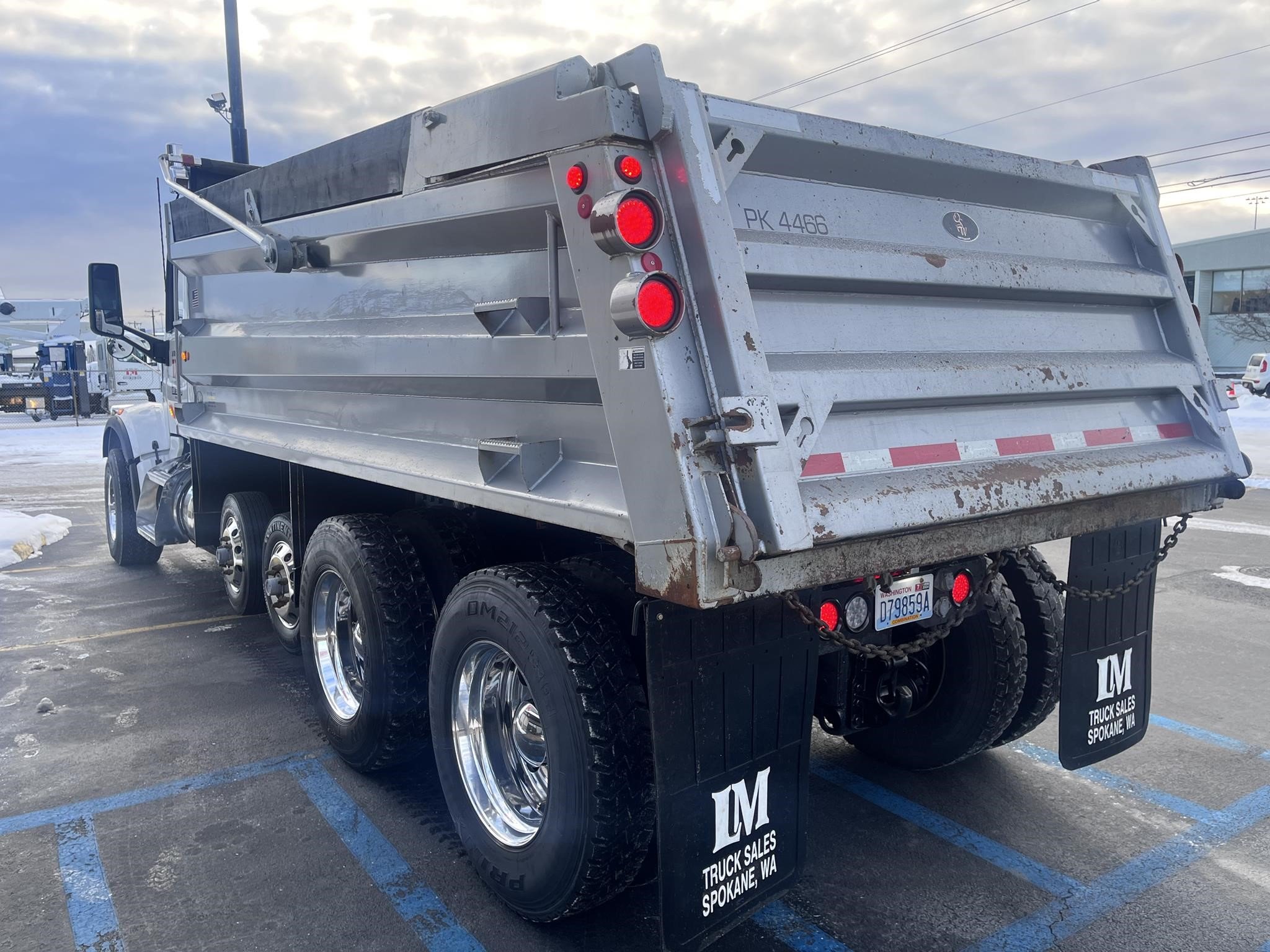 2020 PETERBILT 567 - image 5 of 6