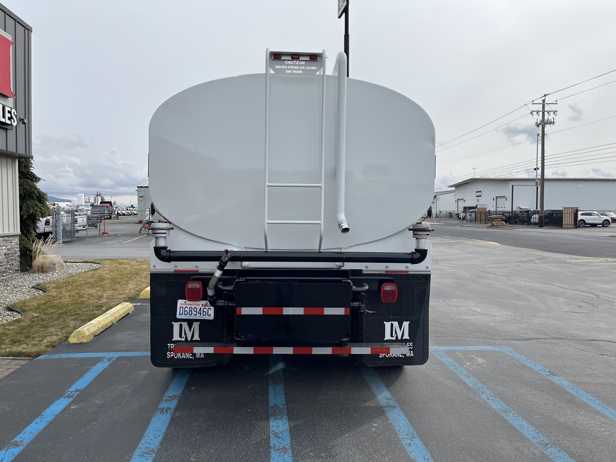 2012 KENWORTH T370 - image 4 of 6