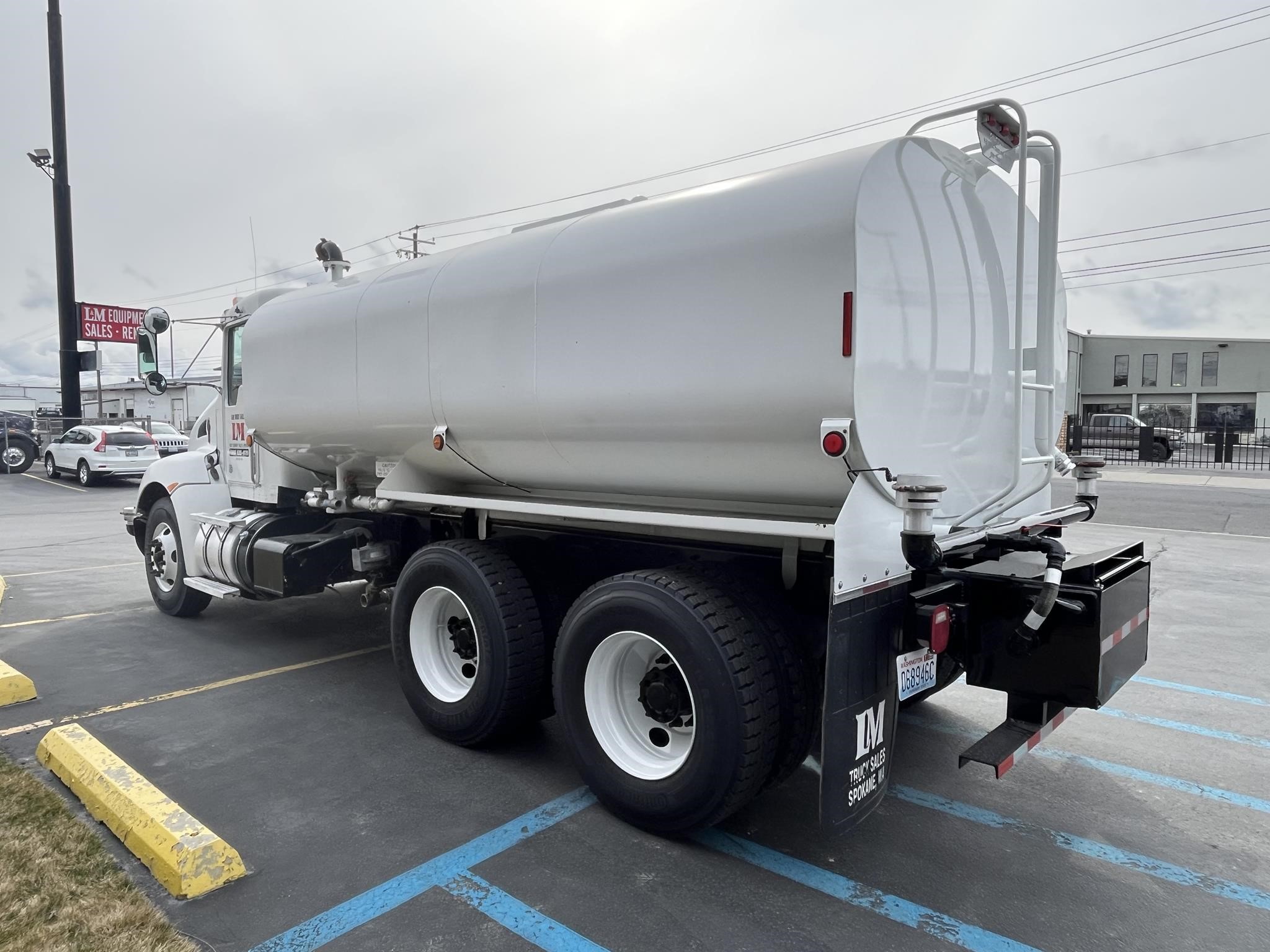 2012 KENWORTH T370 - image 5 of 6