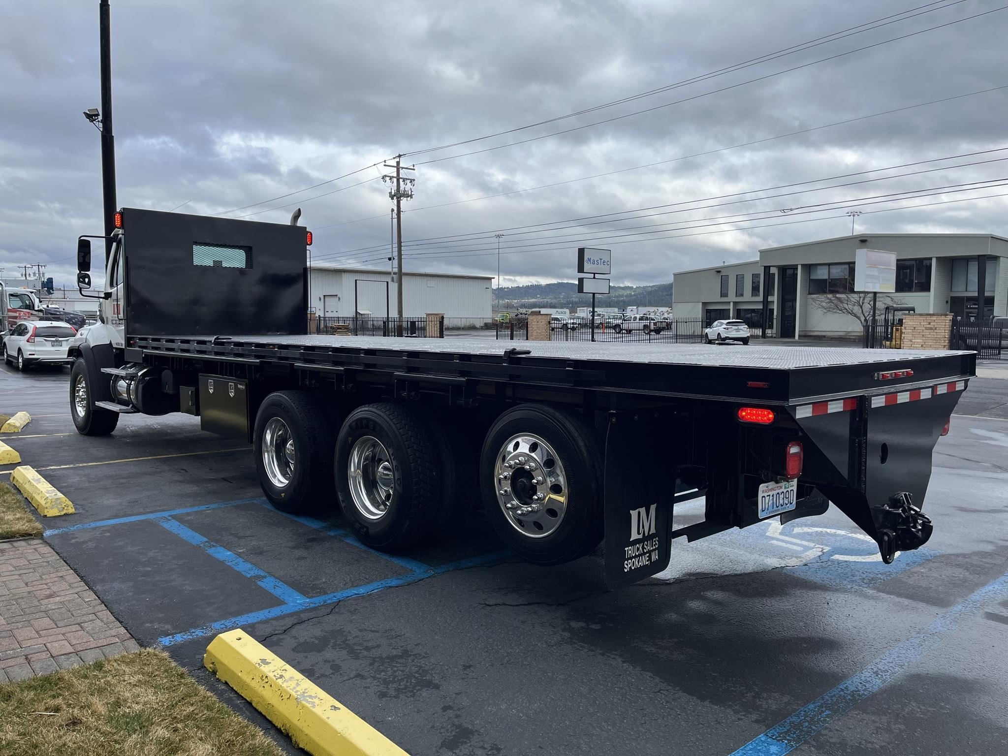 2014 FREIGHTLINER 108SD - image 5 of 6