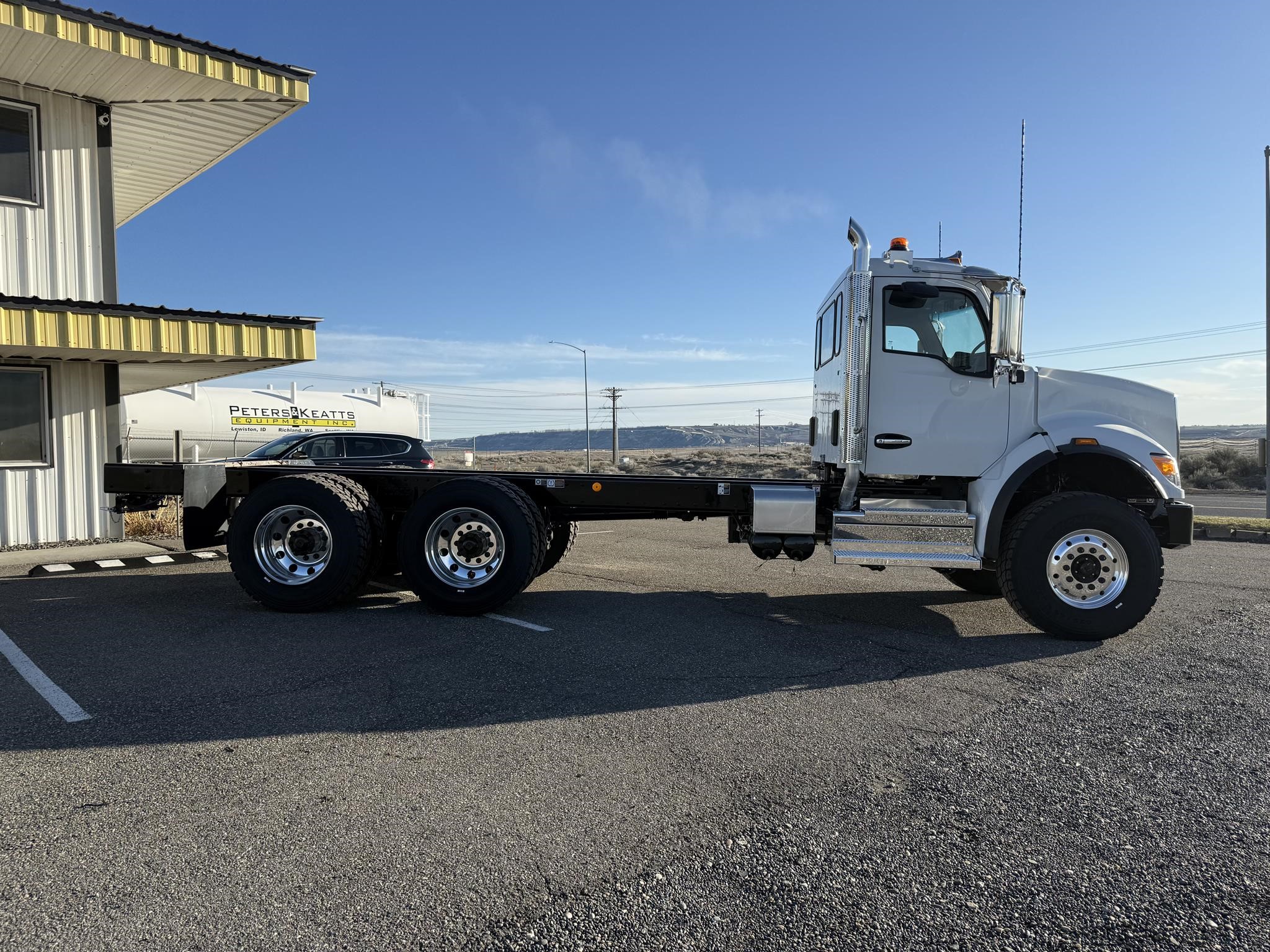 2025 KENWORTH T480 - image 4 of 6