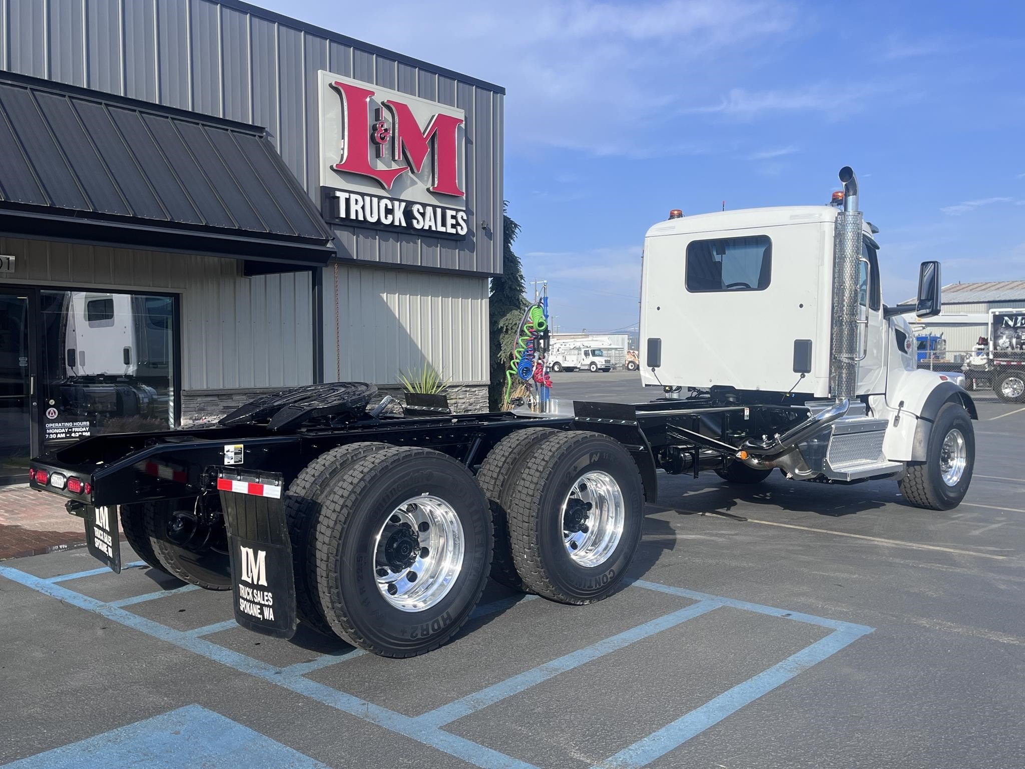 2025 PETERBILT 567 - image 6 of 6