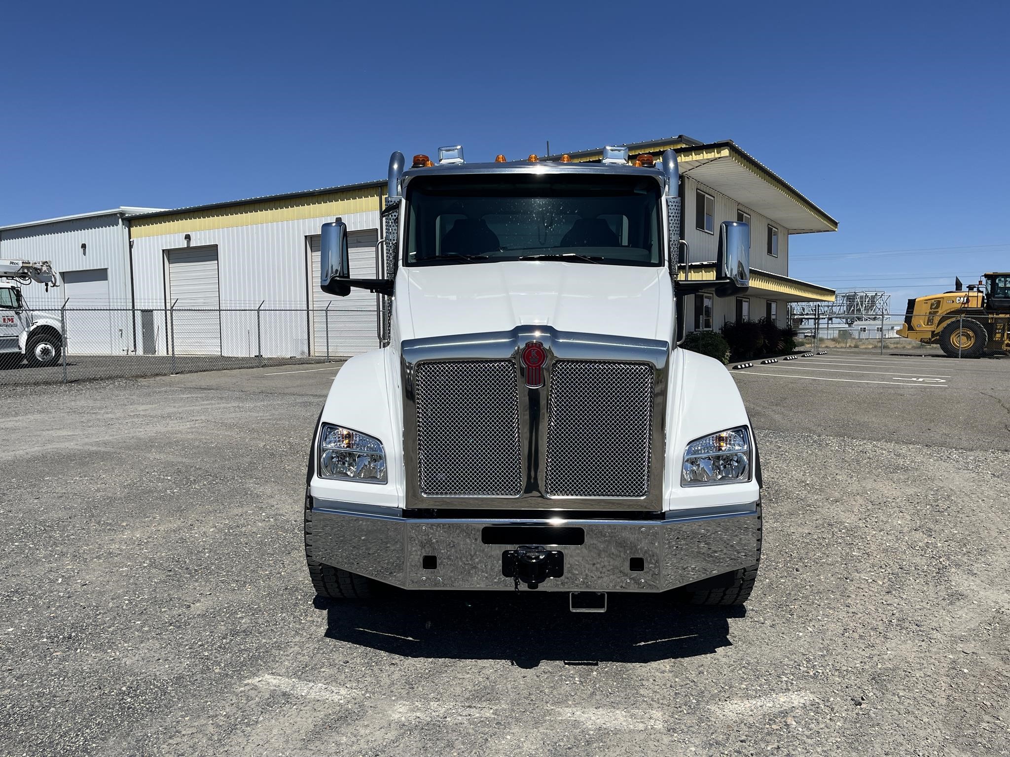 2024 KENWORTH T880 - image 3 of 6