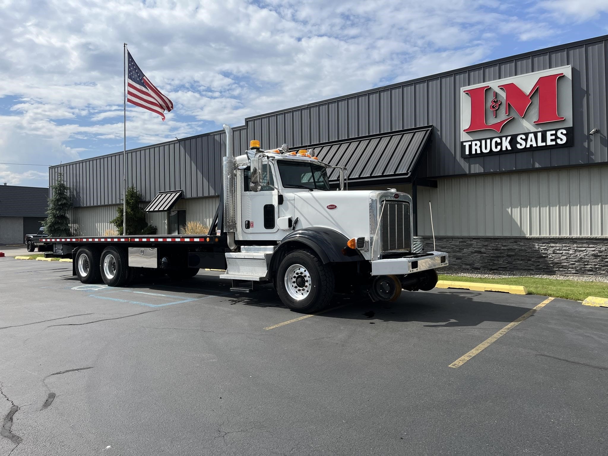 2018 PETERBILT 367 - image 1 of 6