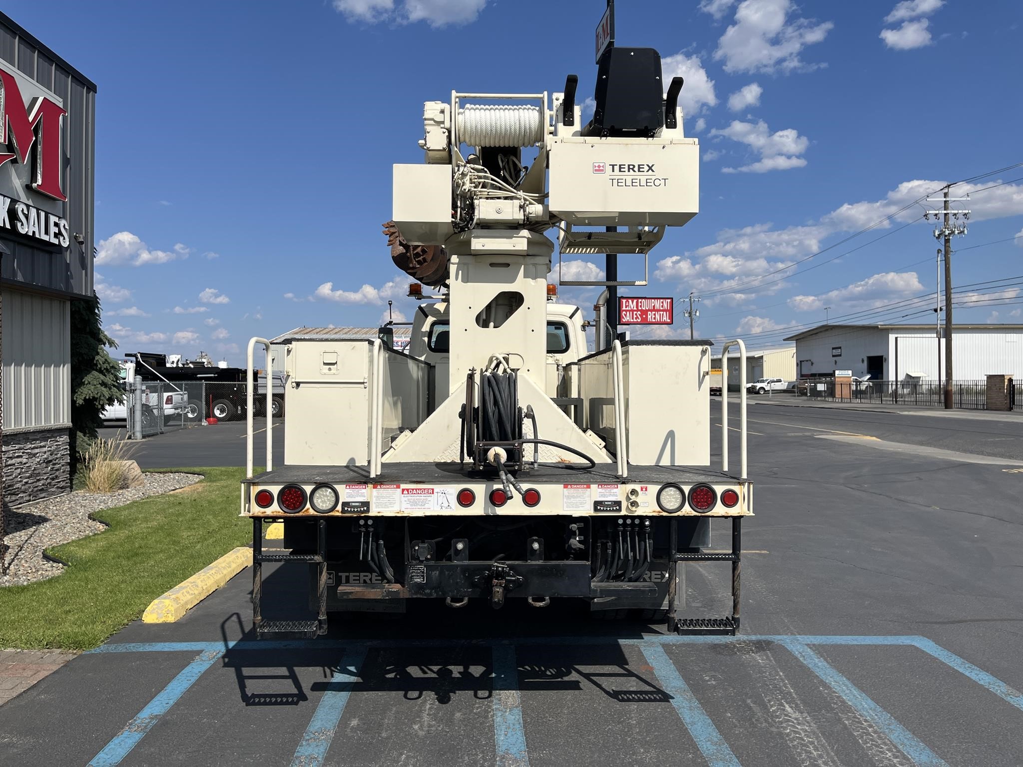 2010 TEREX COMMANDER 4047 - image 4 of 6