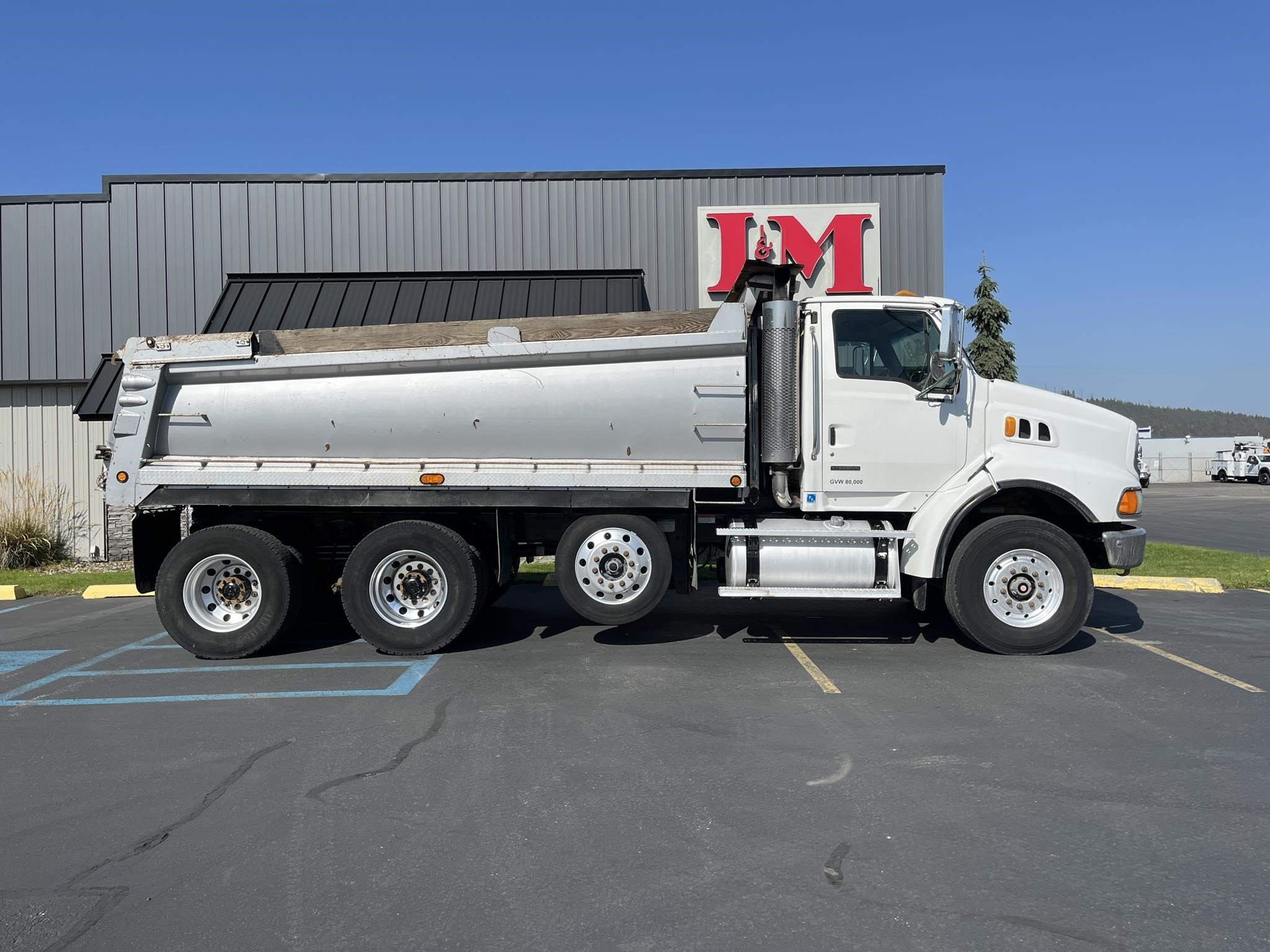 2007 STERLING L9500 - image 2 of 6