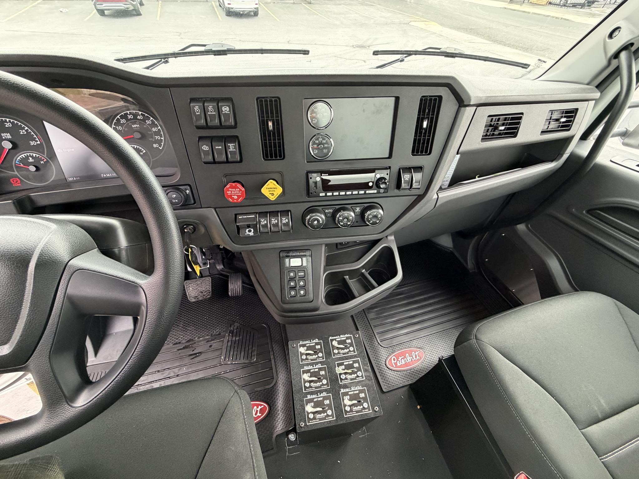 2025 PETERBILT 548 10016720941 2025 PETERBILT 548 10016720941