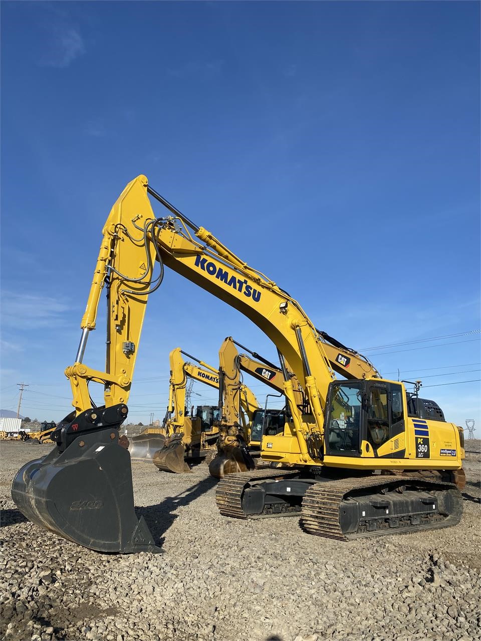 2022 KOMATSU PC360 LCi-11 - image 2 of 6
