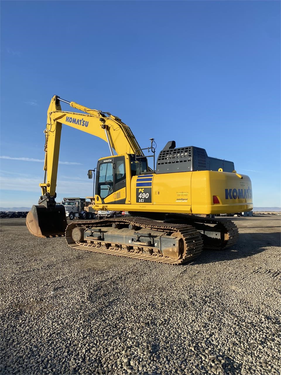 2021 KOMATSU PC490 LCi-11 - image 3 of 6