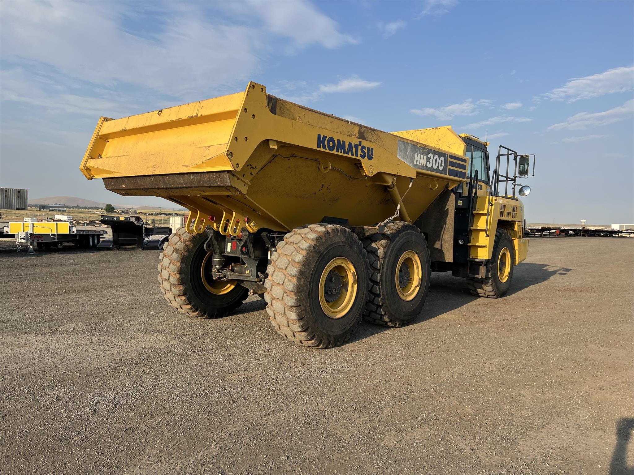 2019 KOMATSU HM300-5 - image 5 of 6