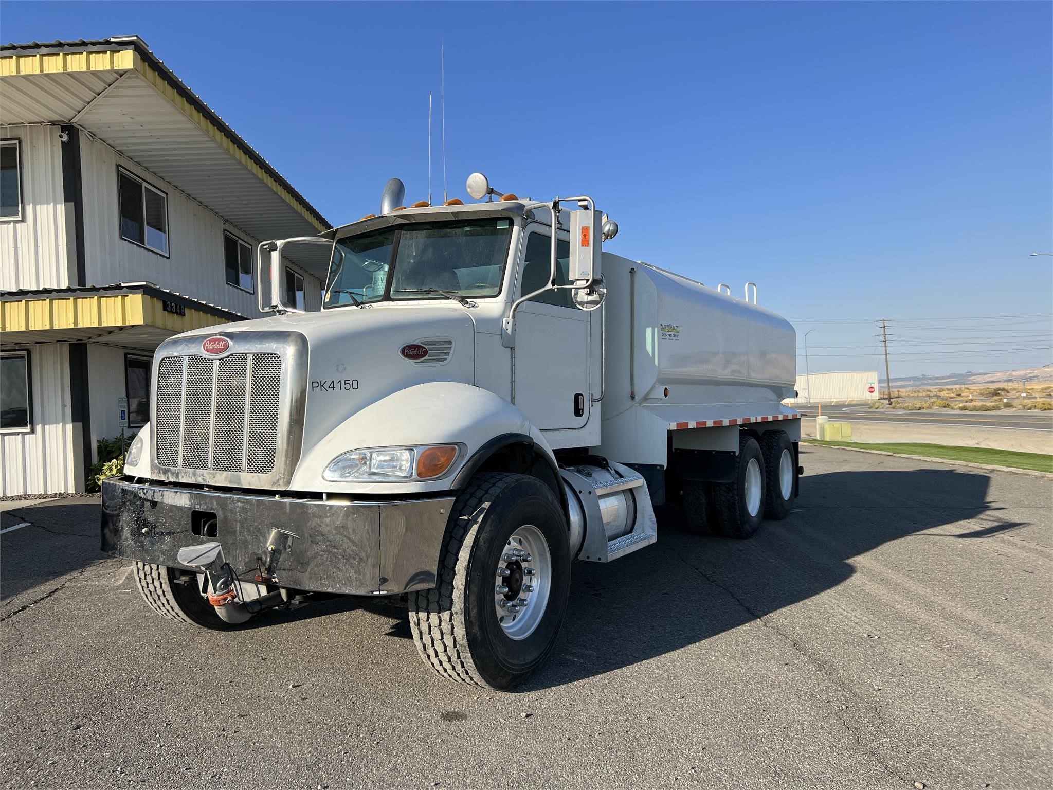 2008 PETERBILT 340 2008 PETERBILT 340 - image 1 of 6