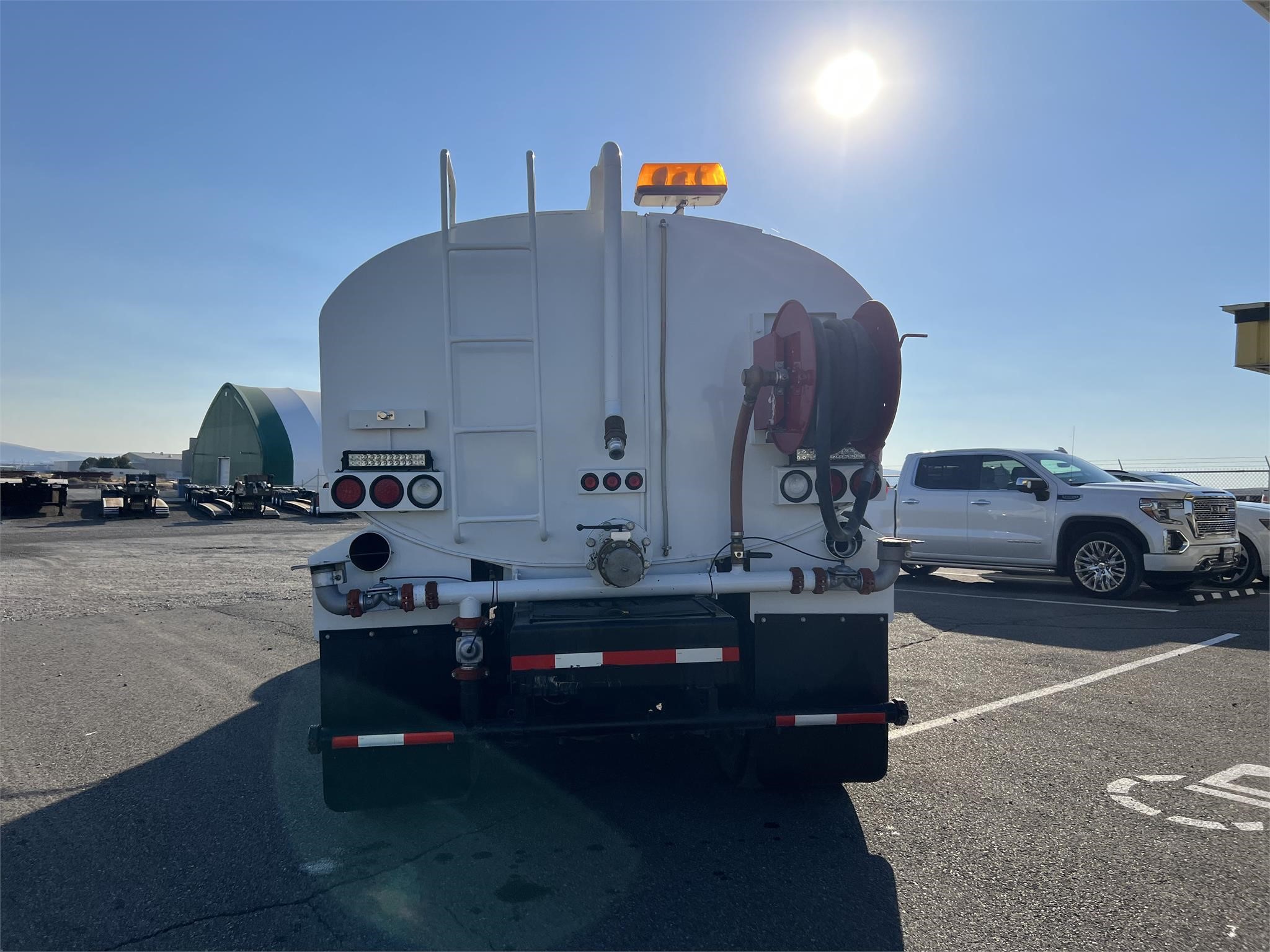 2008 PETERBILT 340 2008 PETERBILT 340 - image 5 of 6