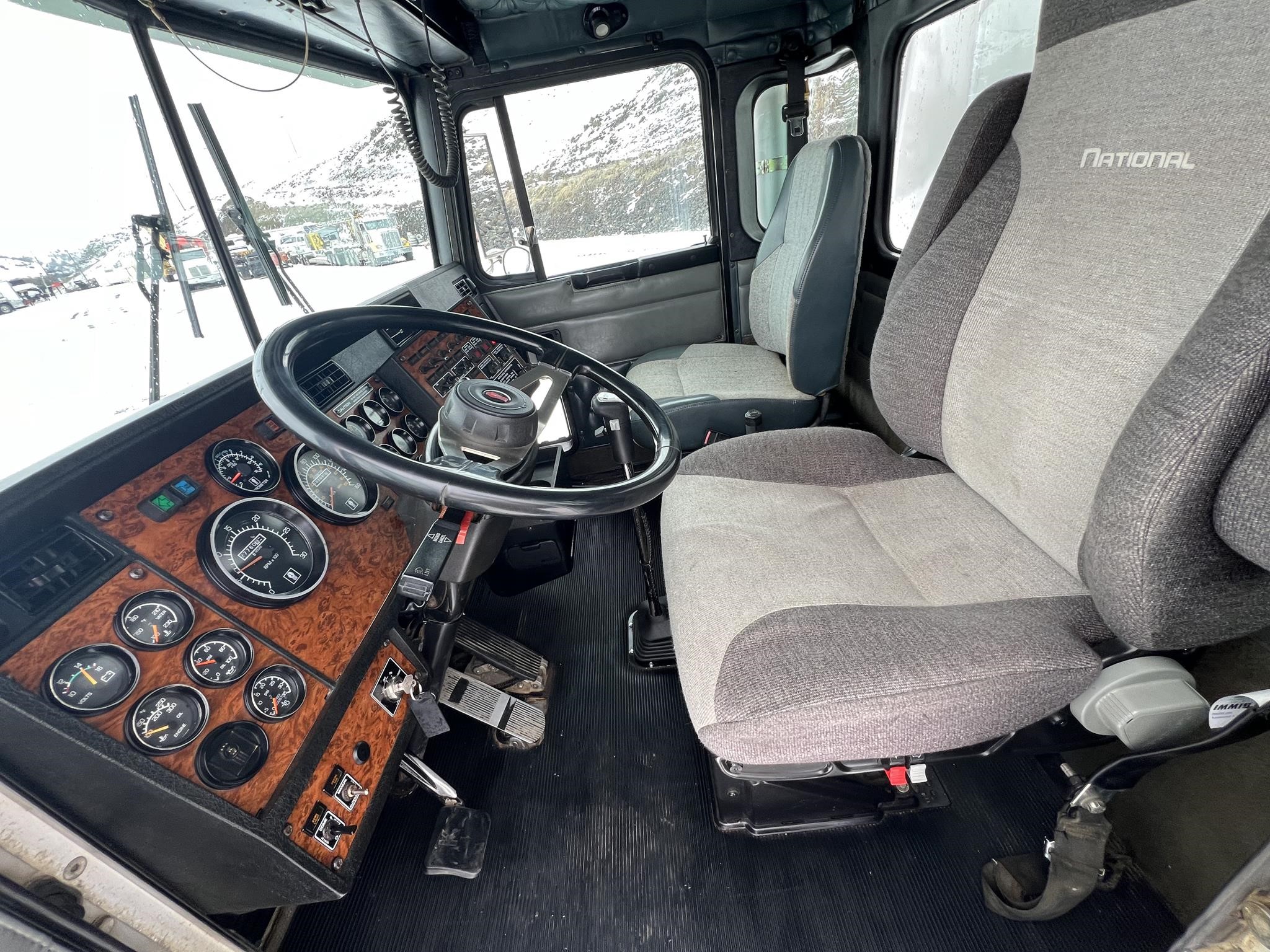 1999 KENWORTH T800 9043678457 1999 KENWORTH T800 9043678457