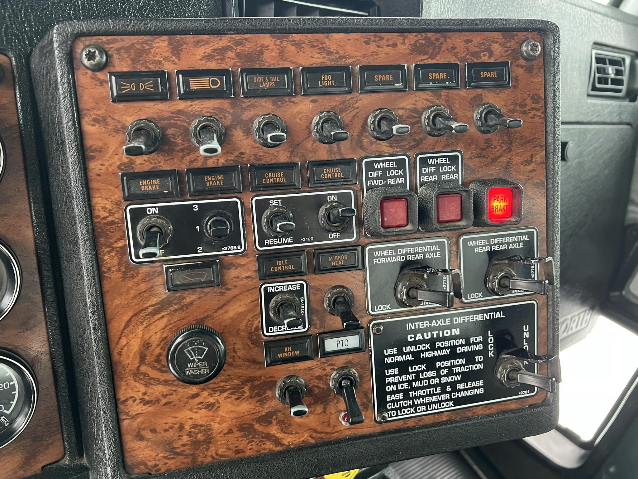 1999 KENWORTH T800 9043678493 1999 KENWORTH T800 9043678493