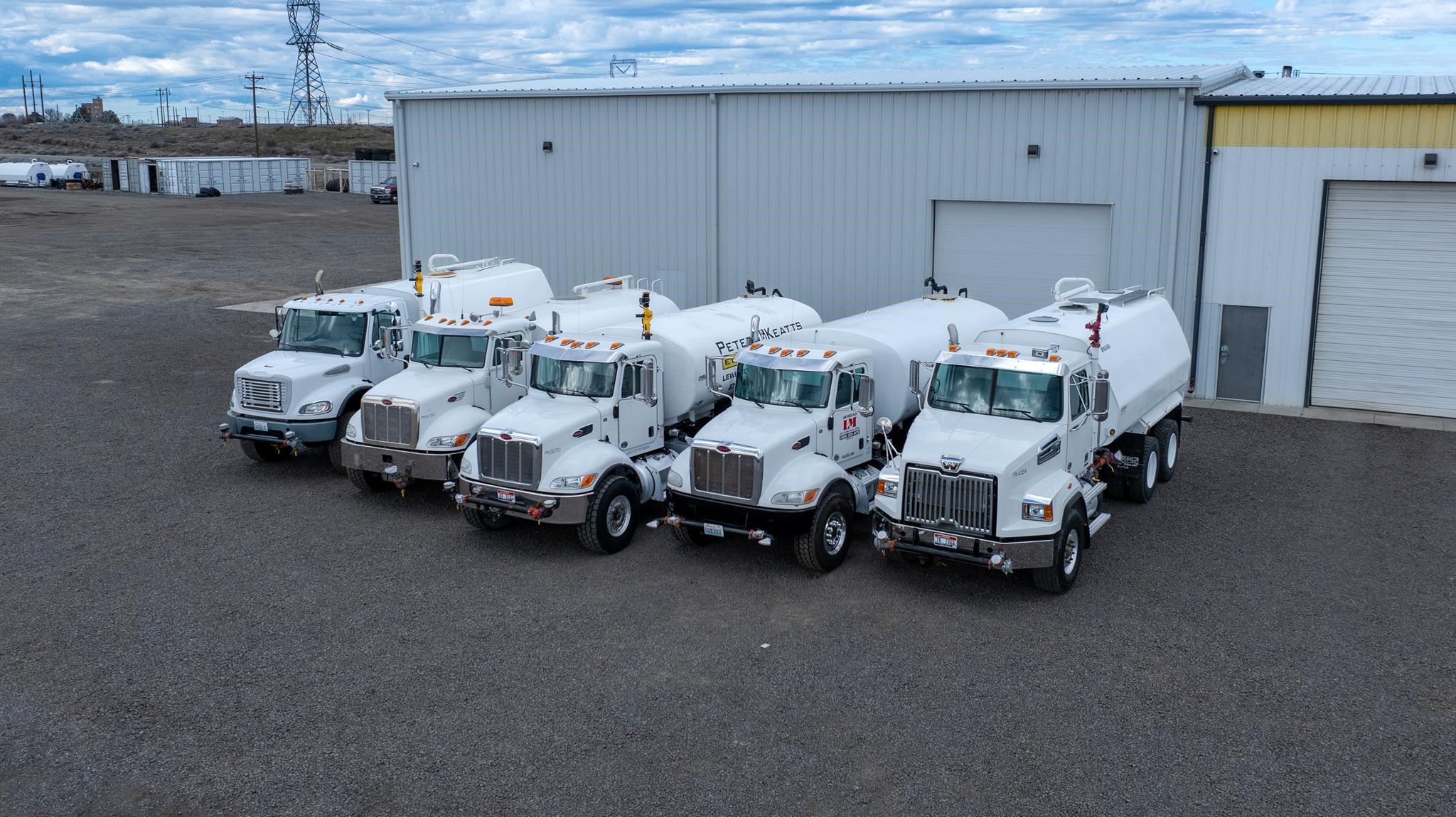 2019 PETERBILT 348 2019 PETERBILT 348 - image 5 of 6