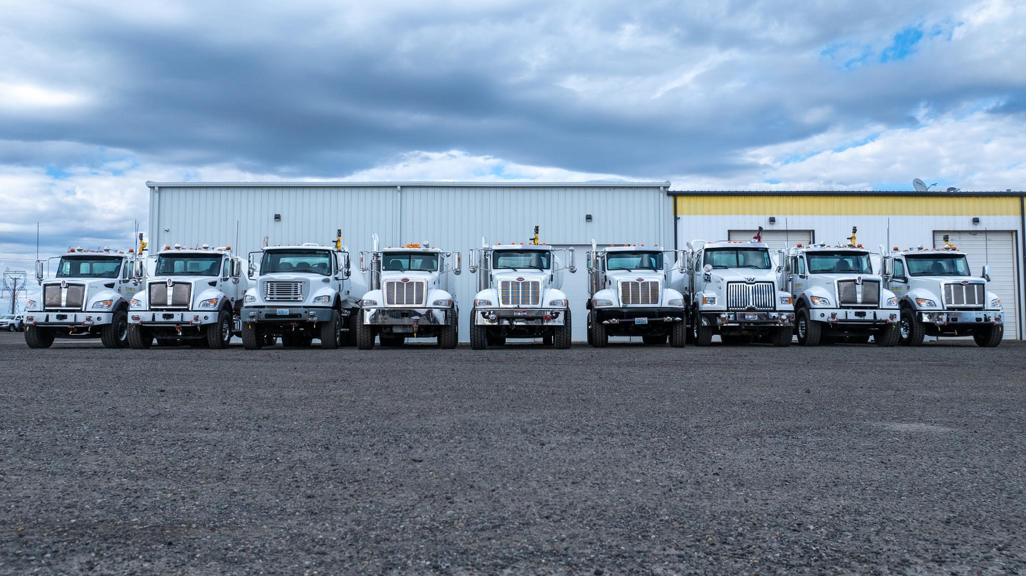 2019 PETERBILT 348 2019 PETERBILT 348 - image 6 of 6