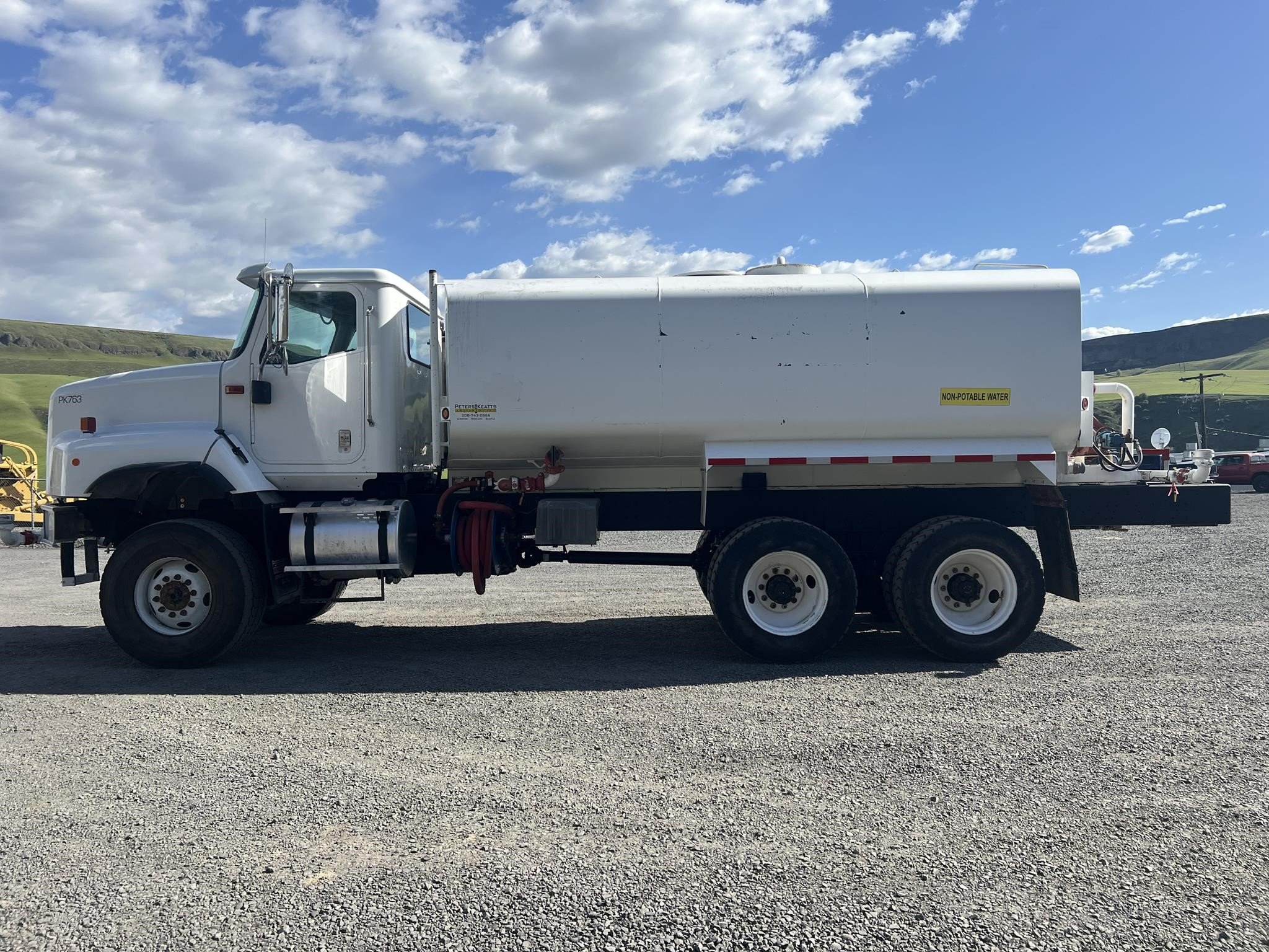 2002 INTERNATIONAL PAYSTAR 5600 2002 INTERNATIONAL PAYSTAR 5600 - image 1 of 6