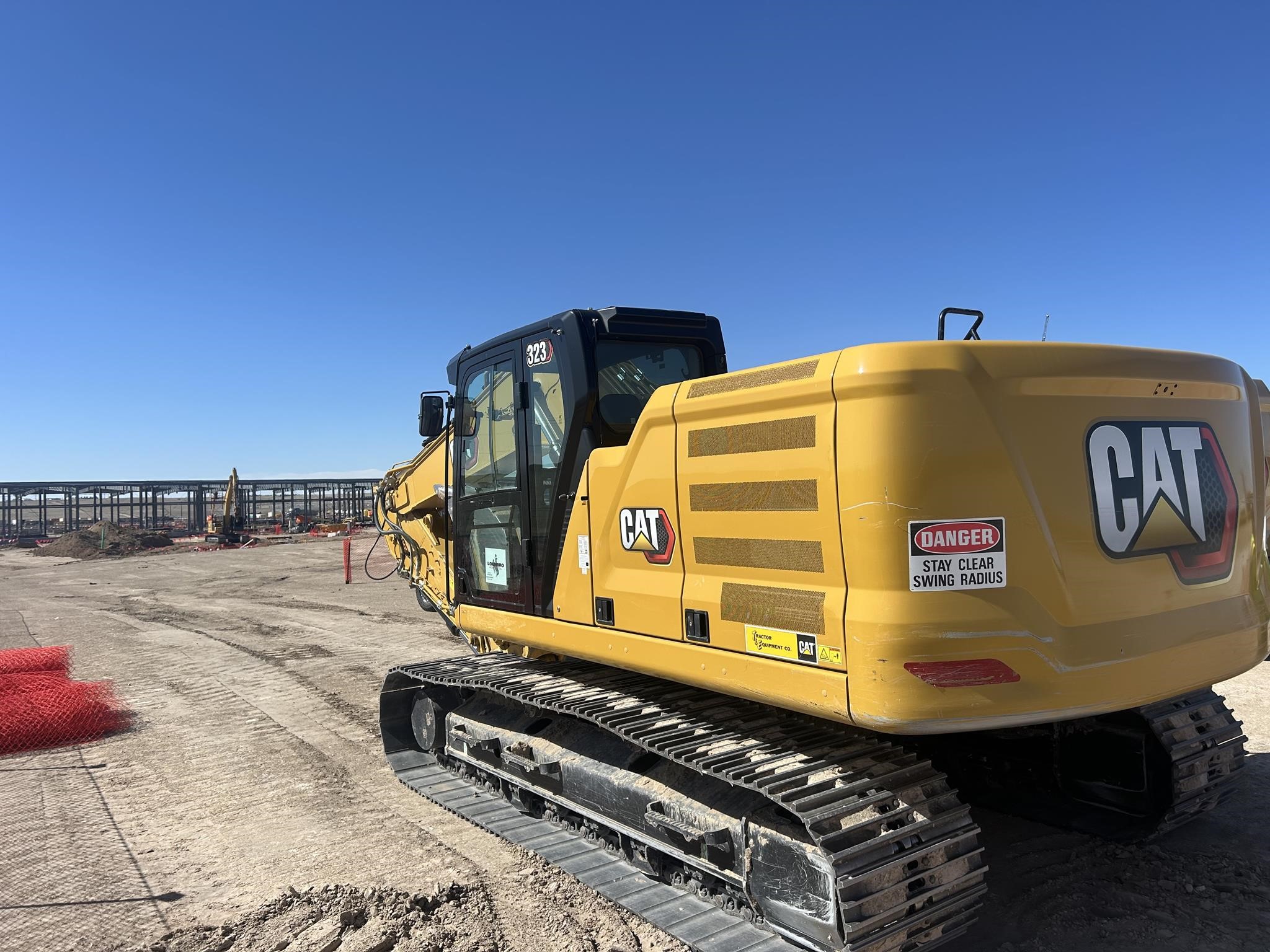 2023 CATERPILLAR 323 2023 CATERPILLAR 323 - image 3 of 6