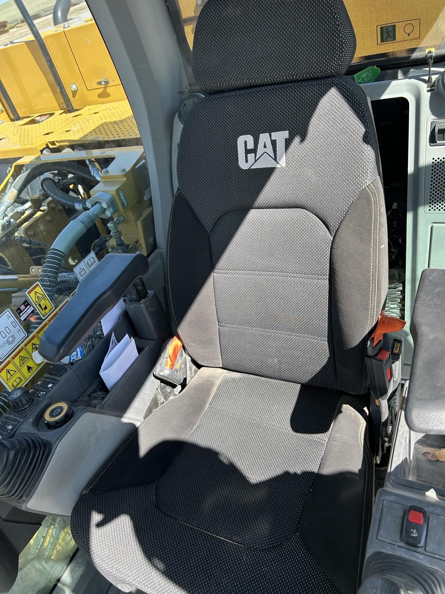 2023 CATERPILLAR 323 2023 CATERPILLAR 323 - image 6 of 6