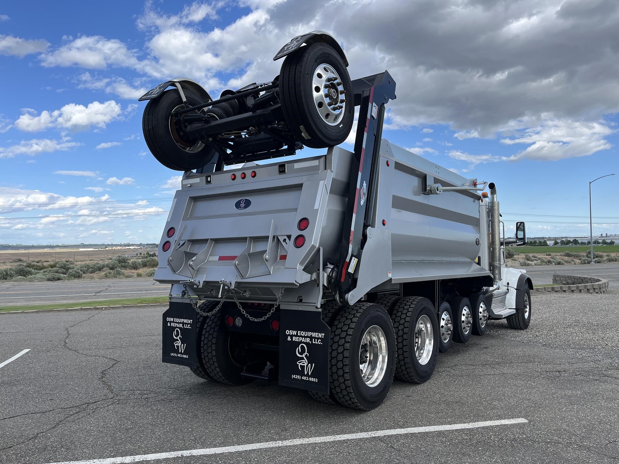 2025 PETERBILT 567 2025 PETERBILT 567 - image 5 of 6