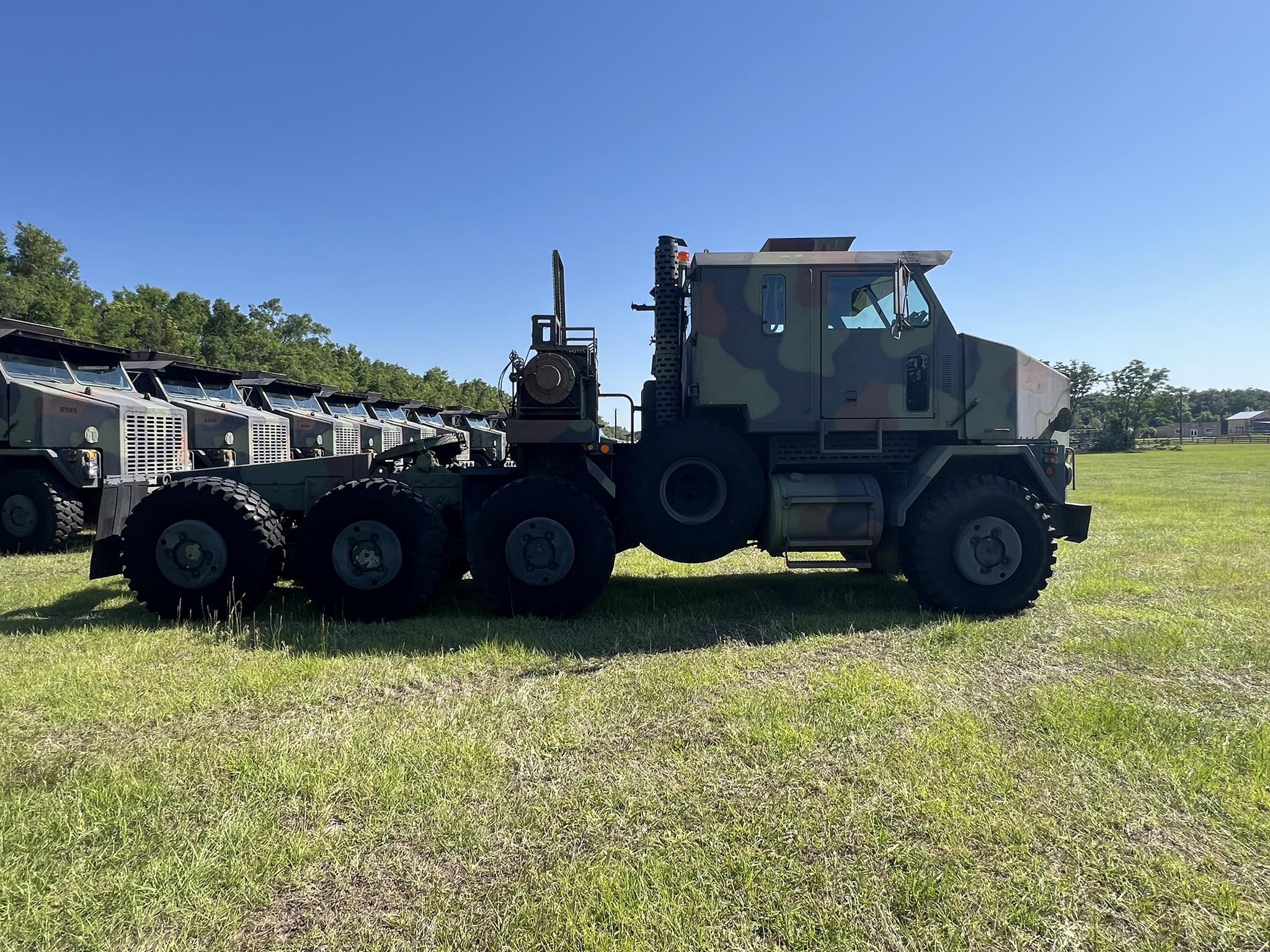 1993 OSHKOSH M1070 1993 OSHKOSH M1070 - image 4 of 6