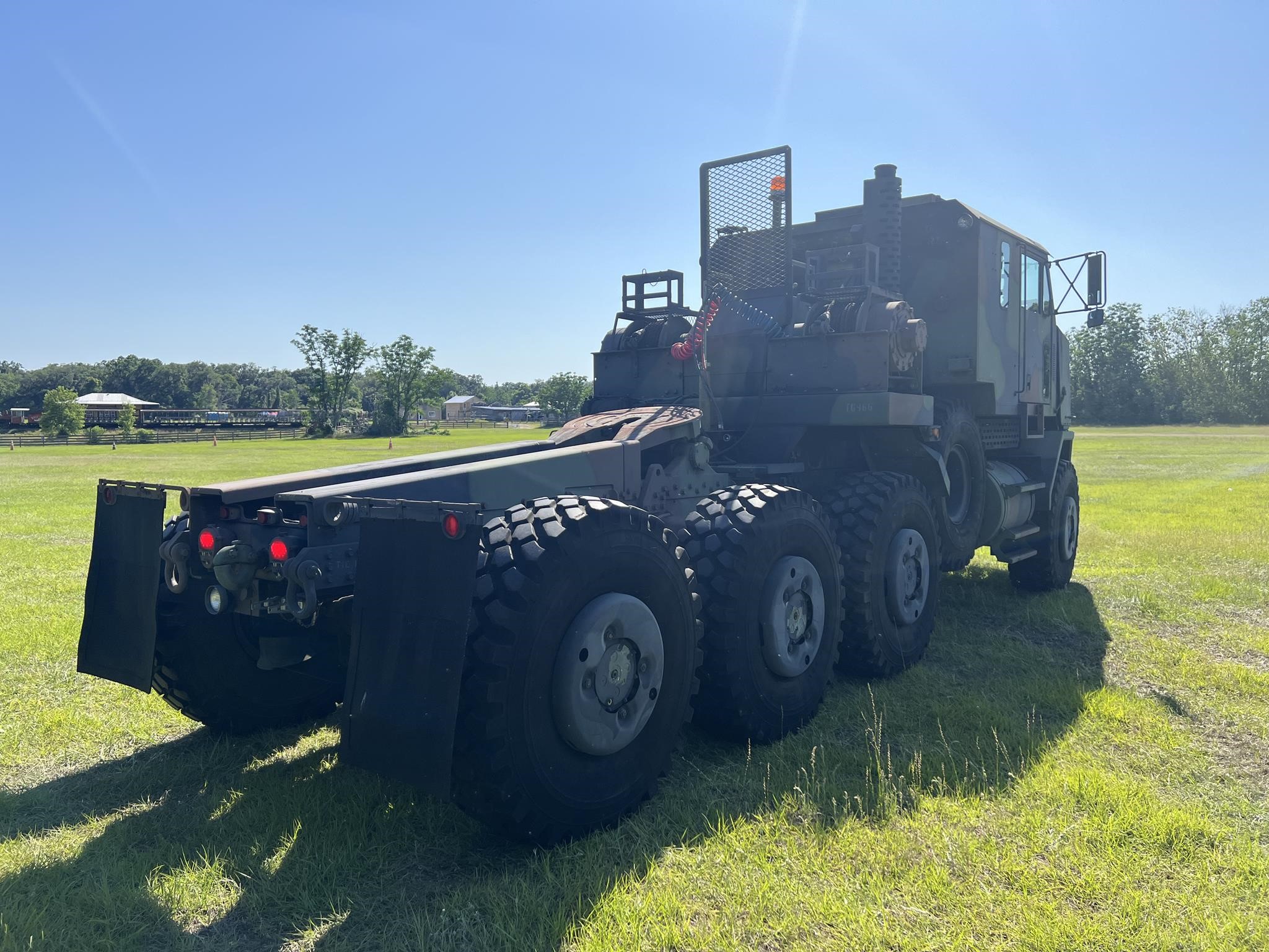 1993 OSHKOSH M1070 1993 OSHKOSH M1070 - image 5 of 6