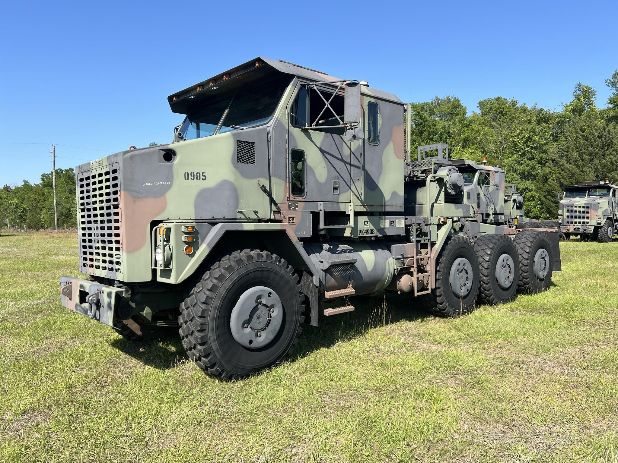 2007 OSHKOSH M1070 2007 OSHKOSH M1070 - image 1 of 6