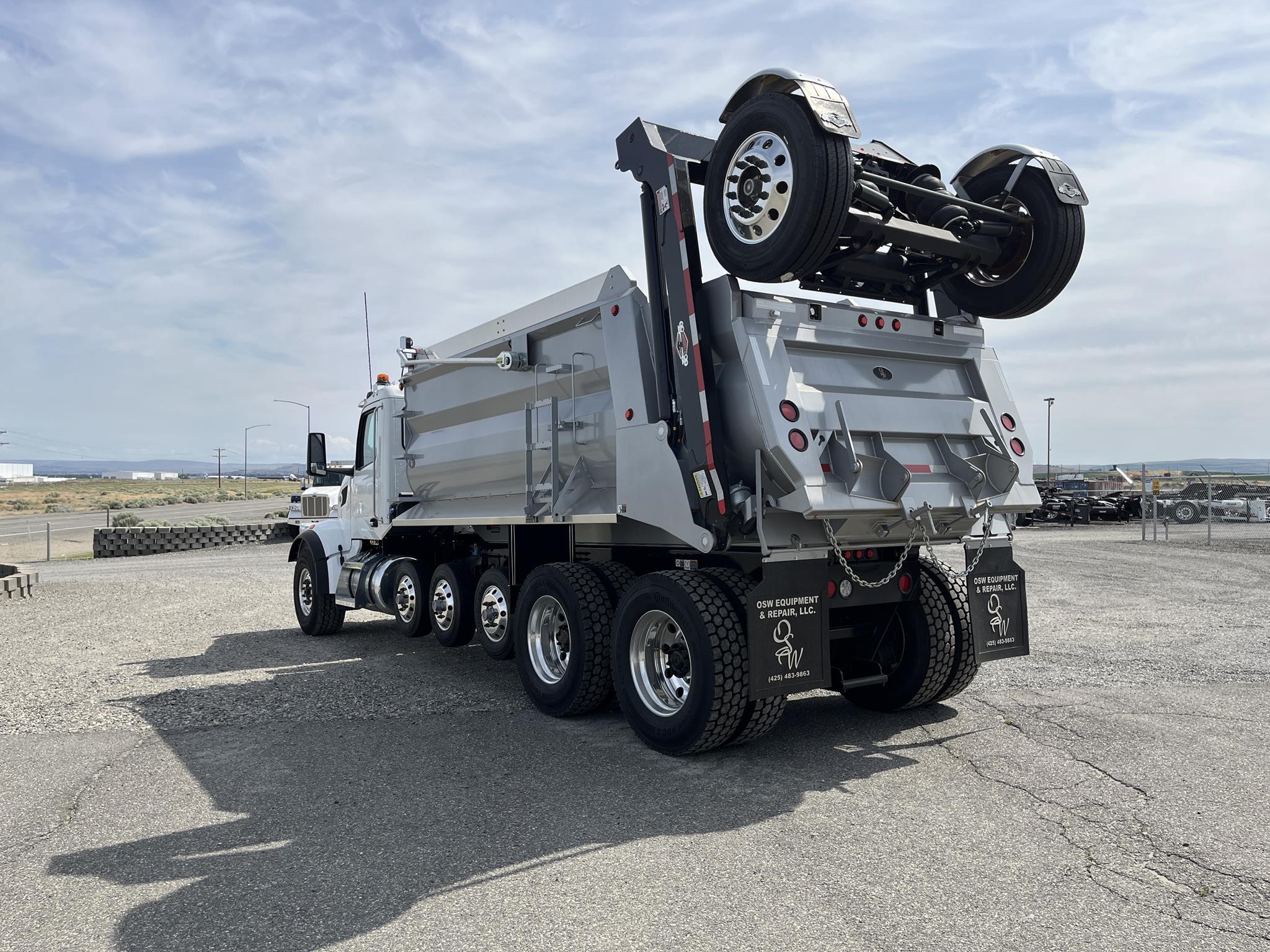 2025 PETERBILT 567 9069936118 2025 PETERBILT 567 9069936118