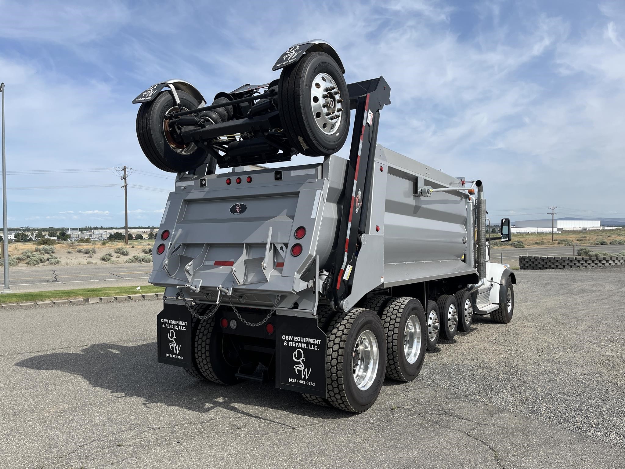2025 PETERBILT 567 2025 PETERBILT 567 - image 5 of 6