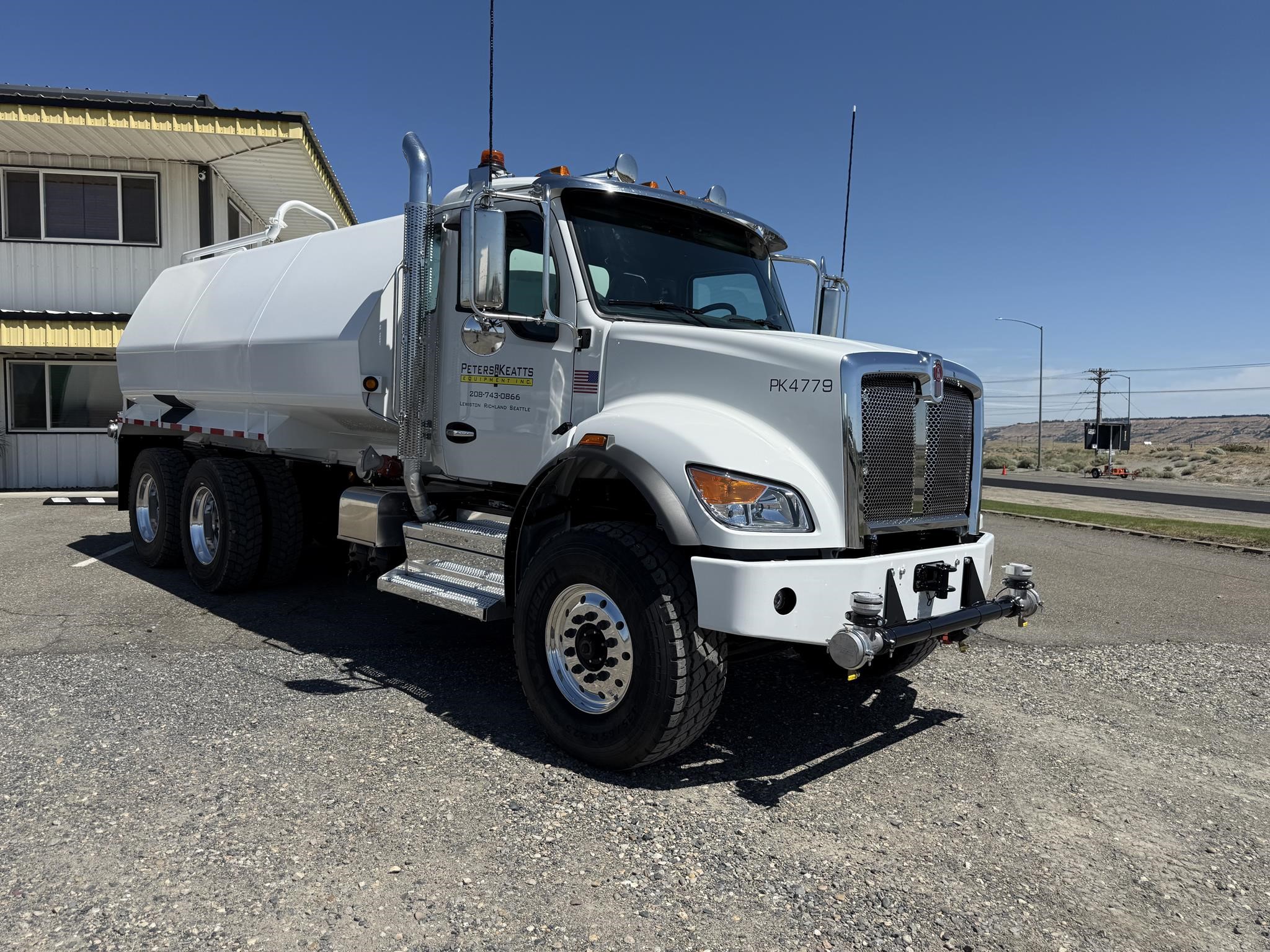 2025 KENWORTH T480 2025 KENWORTH T480 - image 3 of 6