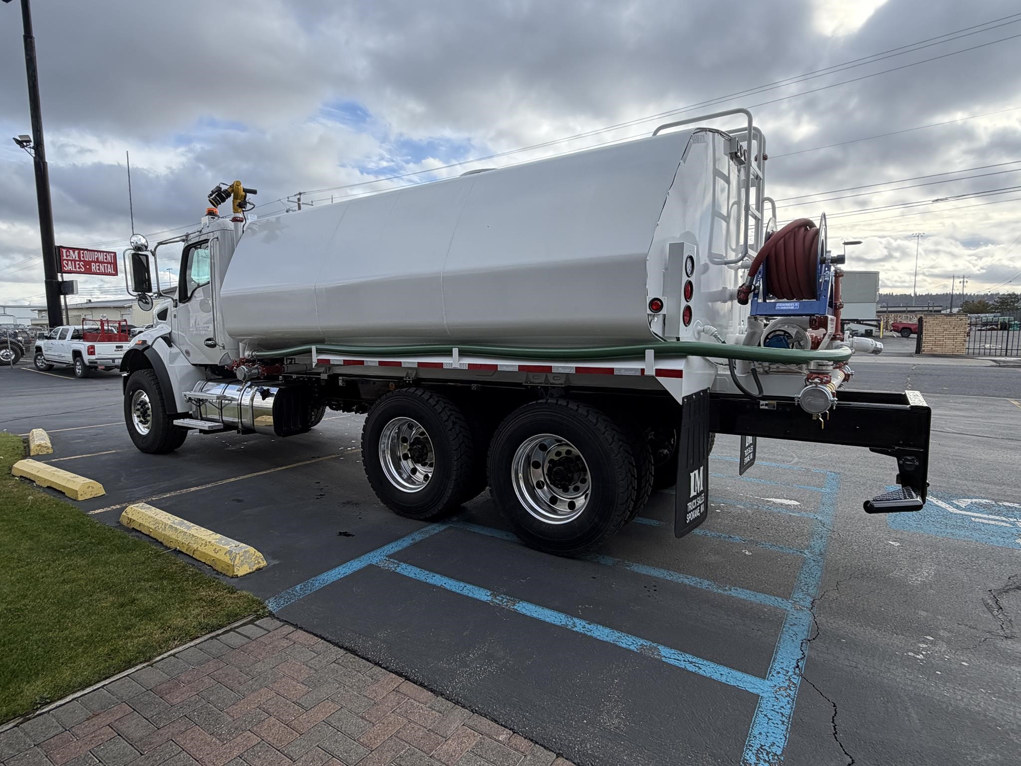2025 KENWORTH T480 - image 5 of 6