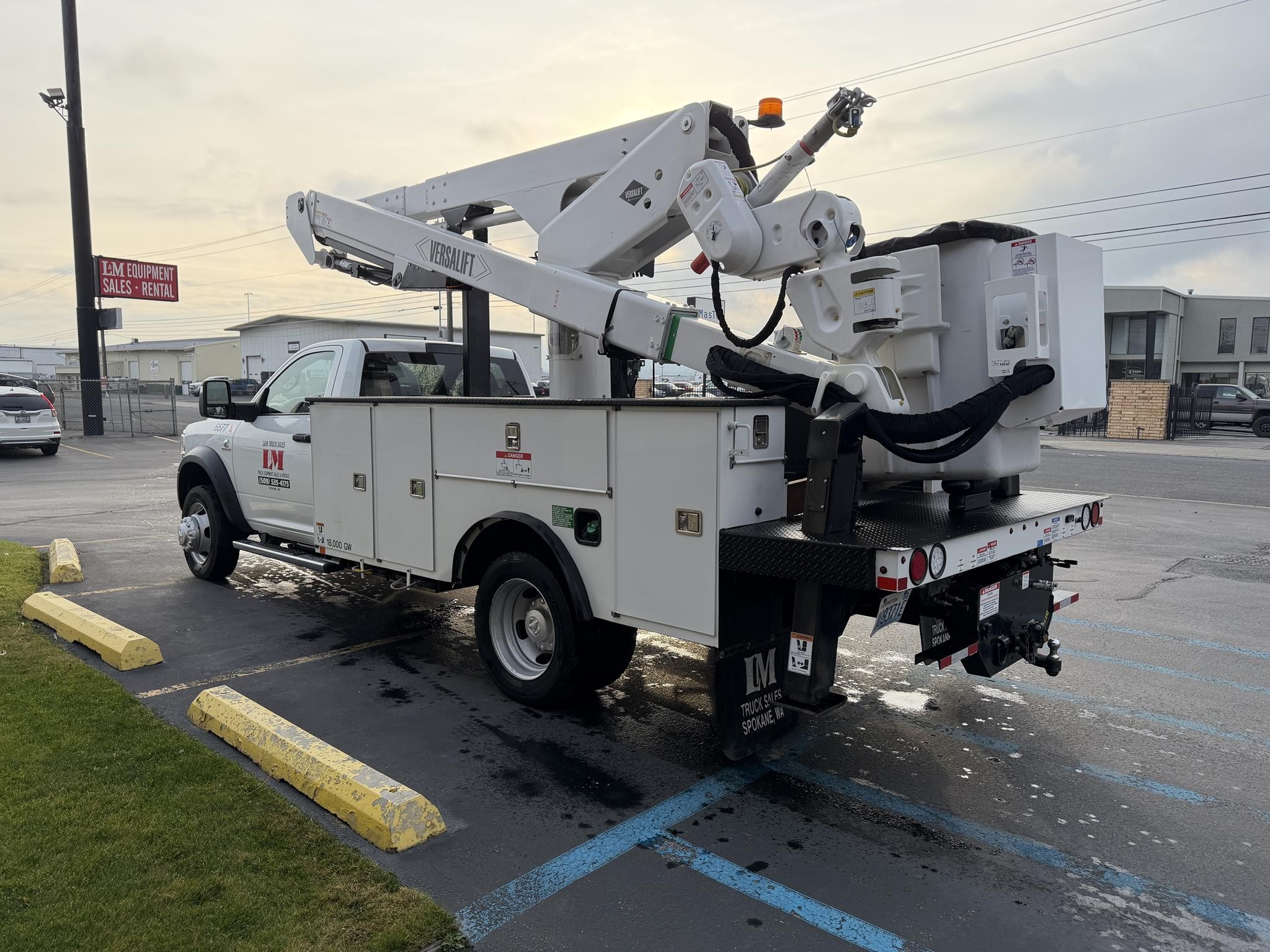 2024 VERSALIFT VST47MHI - image 5 of 6