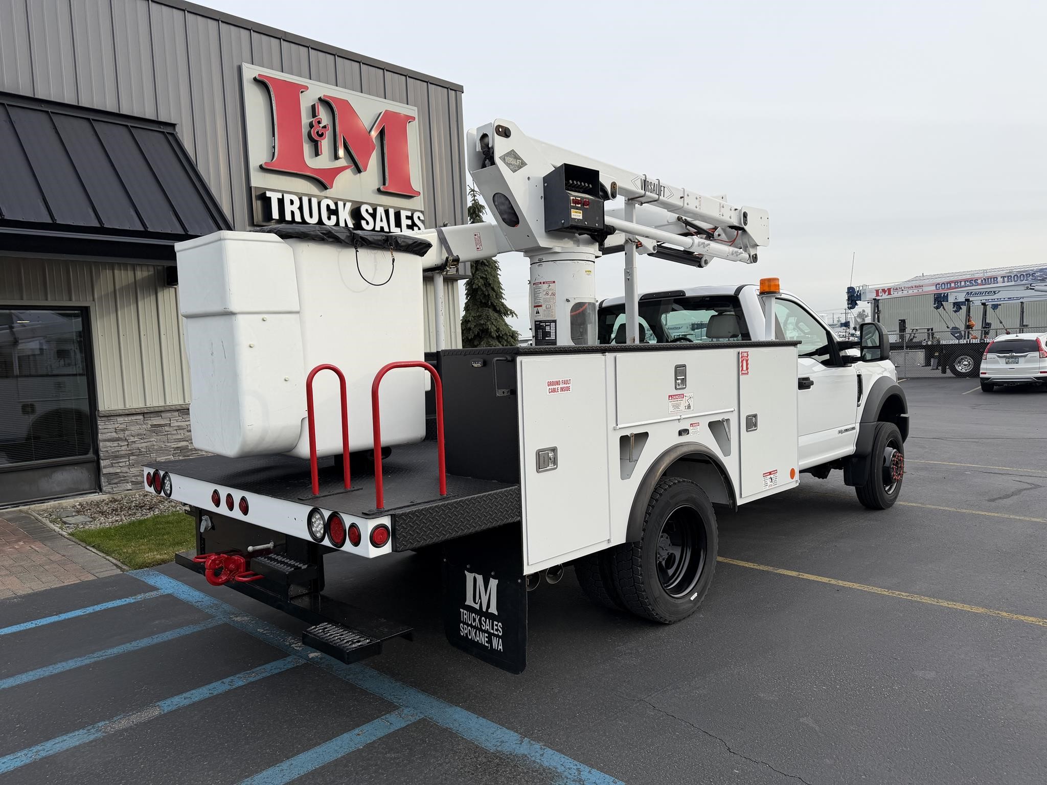 2019 VERSALIFT SST40EIH-01 - image 3 of 6