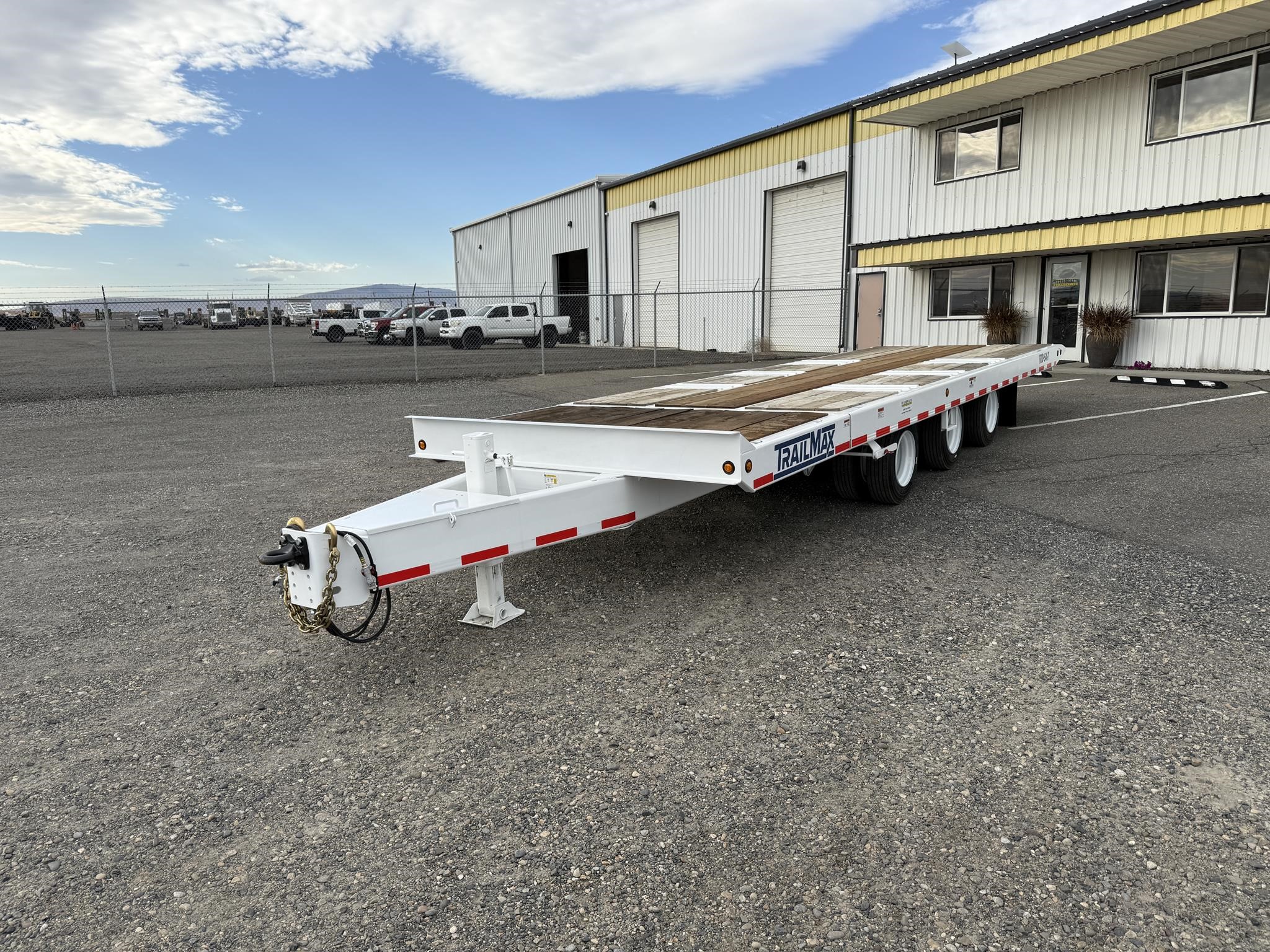 2026 TRAILMAX TRD54T - image 2 of 6